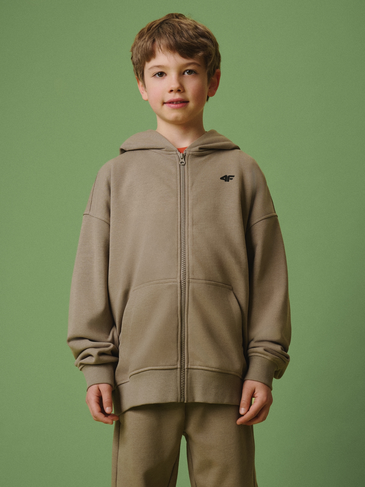 4F Bluza dresowa loose z kapturem chłopięca - beżowa 134/140 (8-10 lat)