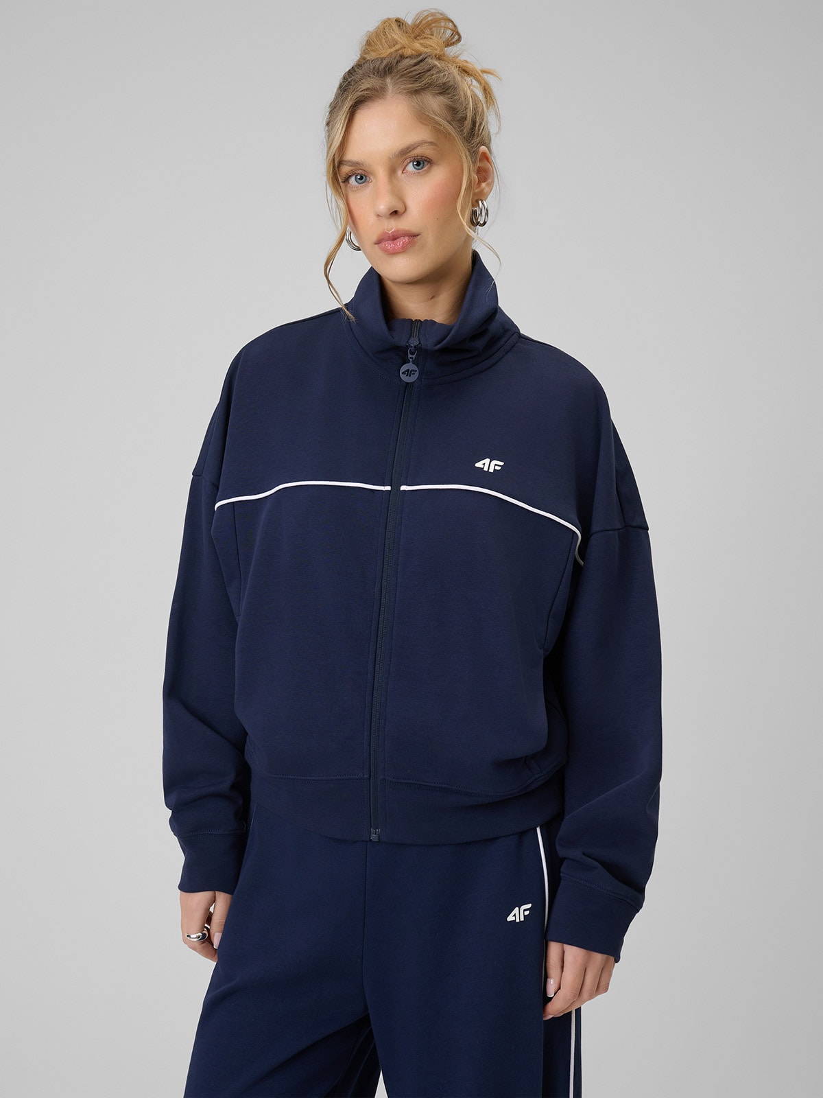 4F Bluza dresowa regular bez kaptura damska - granatowa XXL