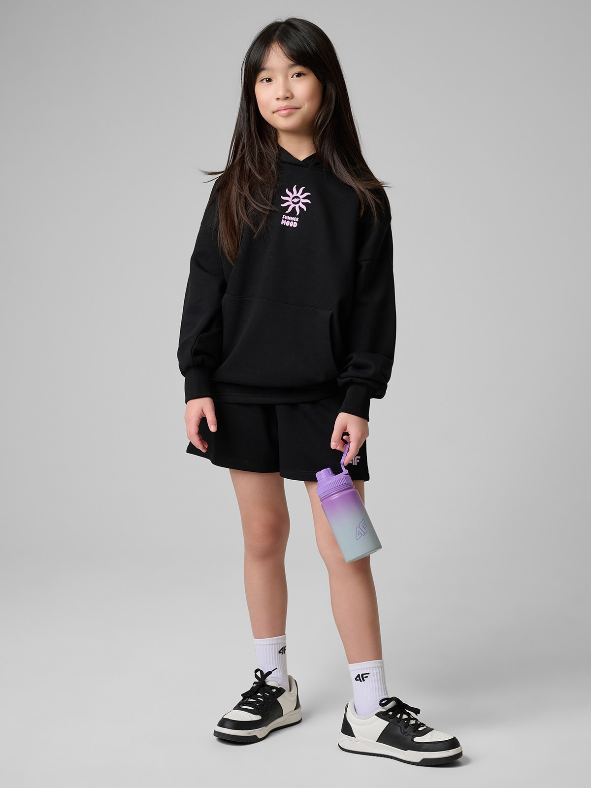 4F Spodenki dresowe dziewczęce - czarne 164 (13-14 lat)