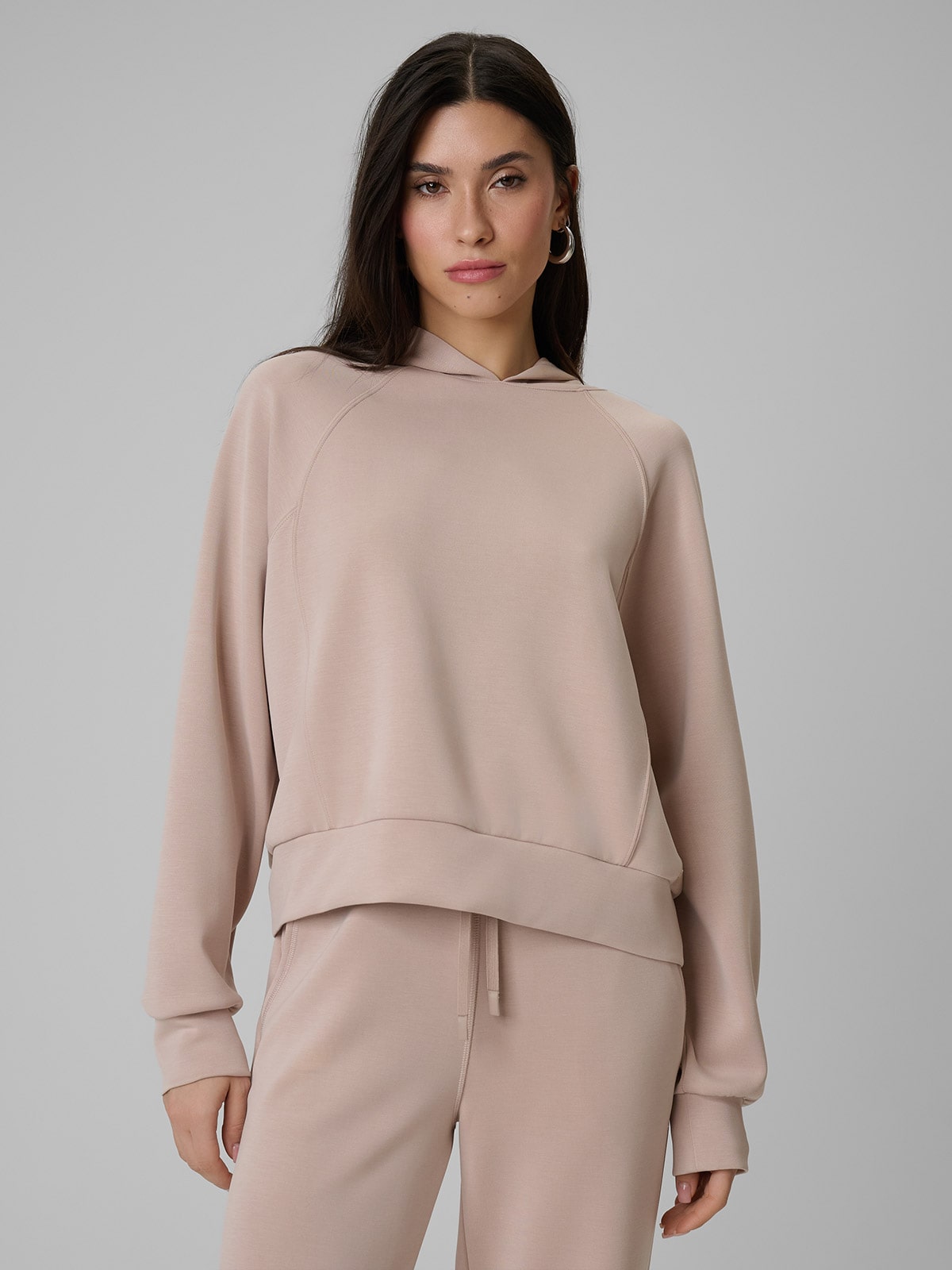 4F Bluza dresowa regular z kapturem damska - beżowa XXL
