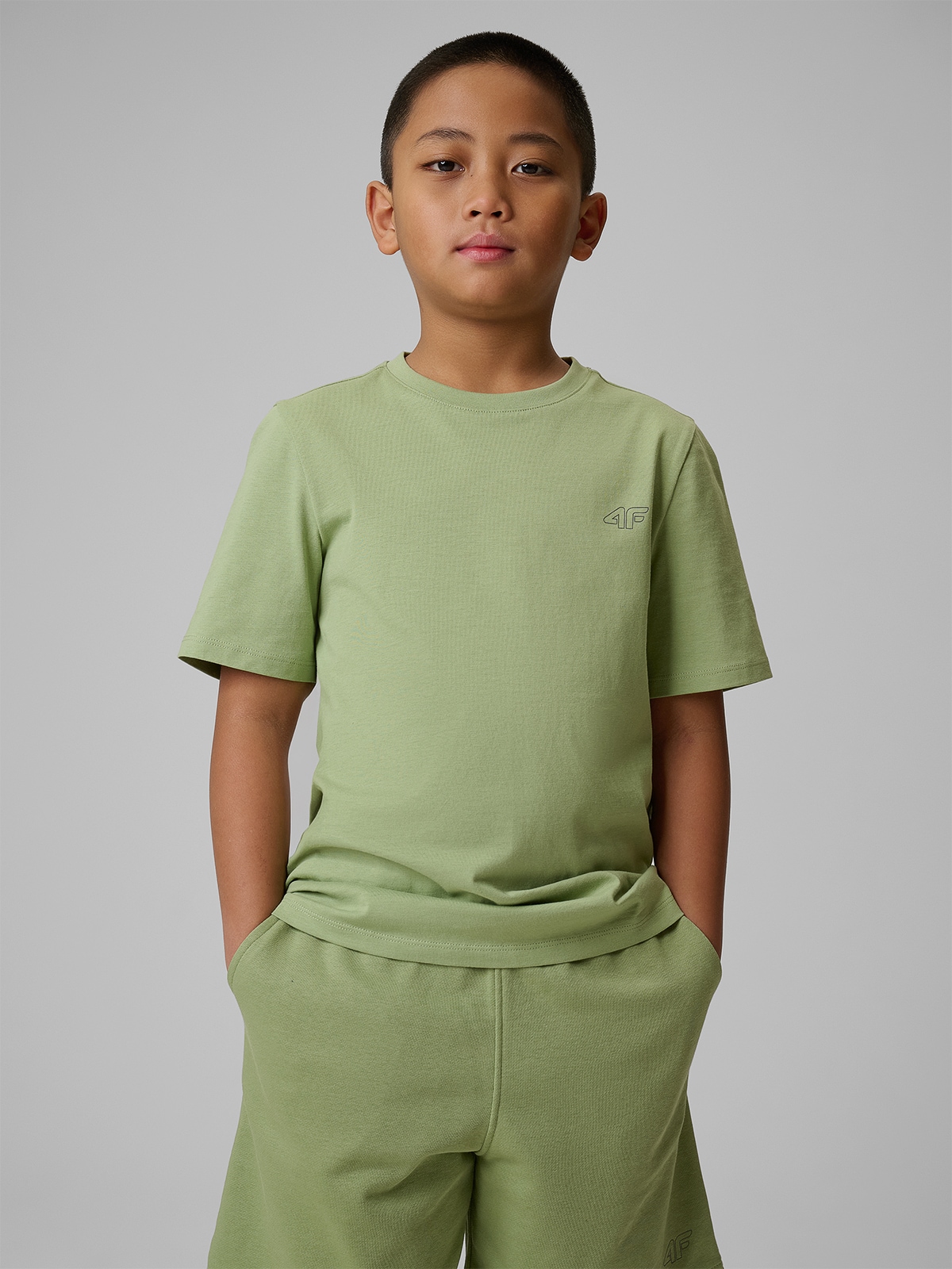 4F T-shirt regular gładki chłopięcy - zielony 164 (13-14 lat)