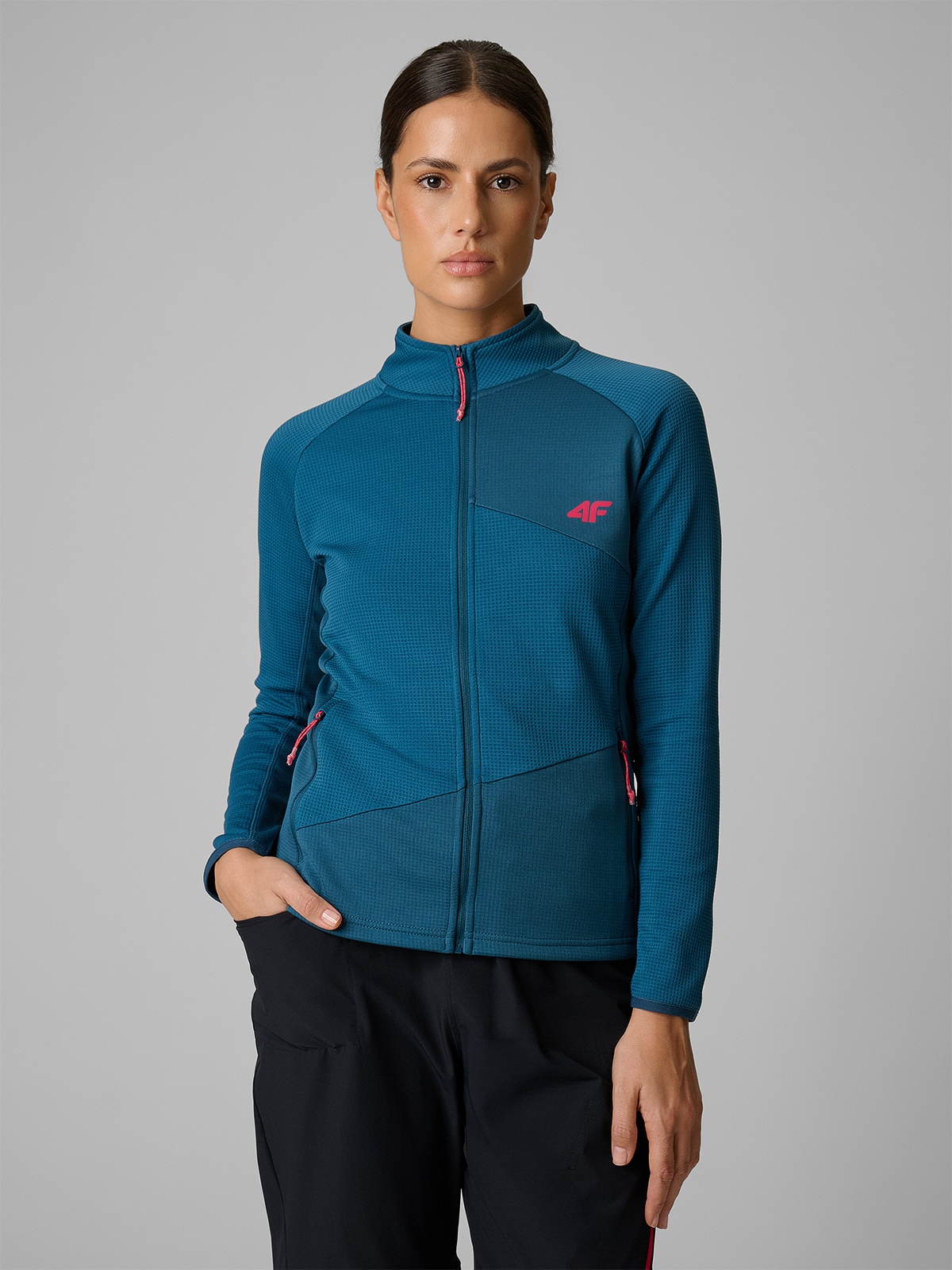 4F Bluza trekkingowa slim bez kaptura damska - turkusowa XS