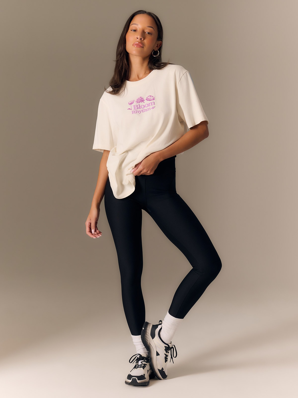 4F Legginsy z prążkowanej dzianiny damskie - czarne XS