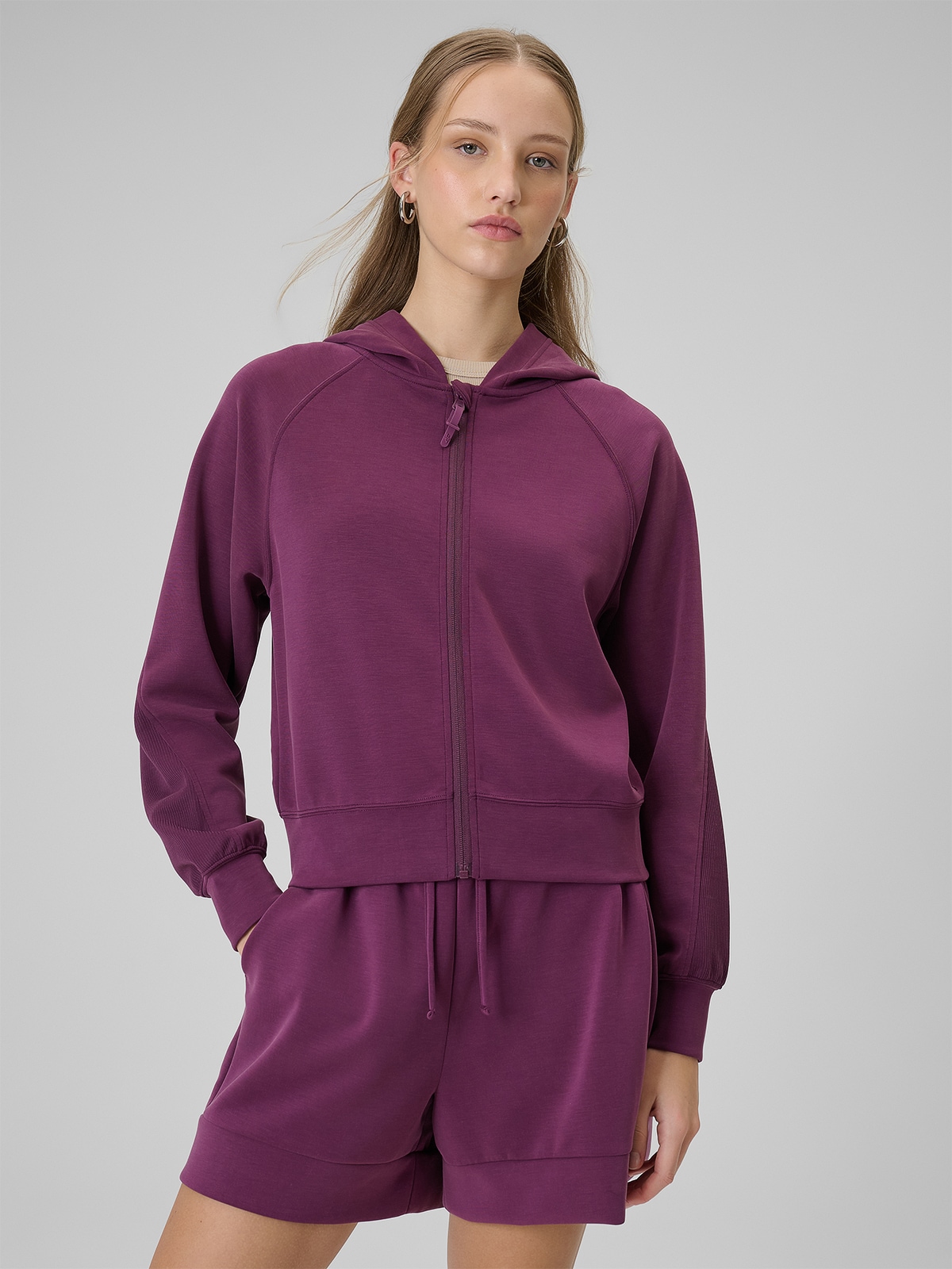 4F Bluza dresowa regular z modalem damska - burgundowa XXL