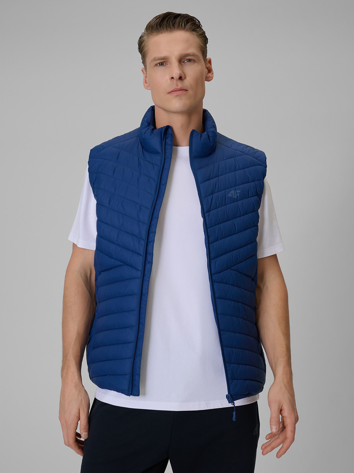 4F Bezrękawnik z wypełnieniem syntetycznym męski - granatowy XL