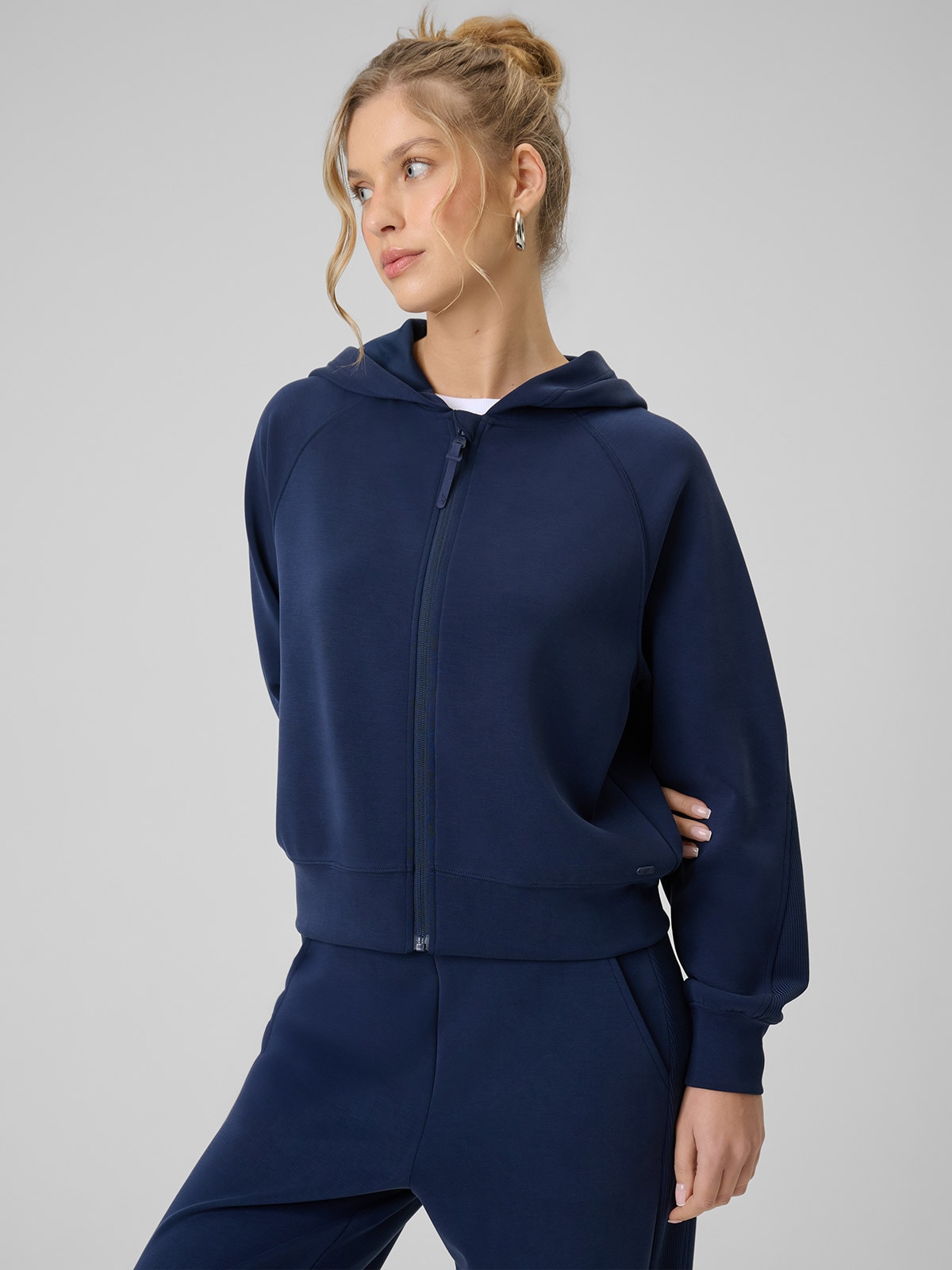 4F Bluza dresowa regular z modalem damska - granatowa XXL