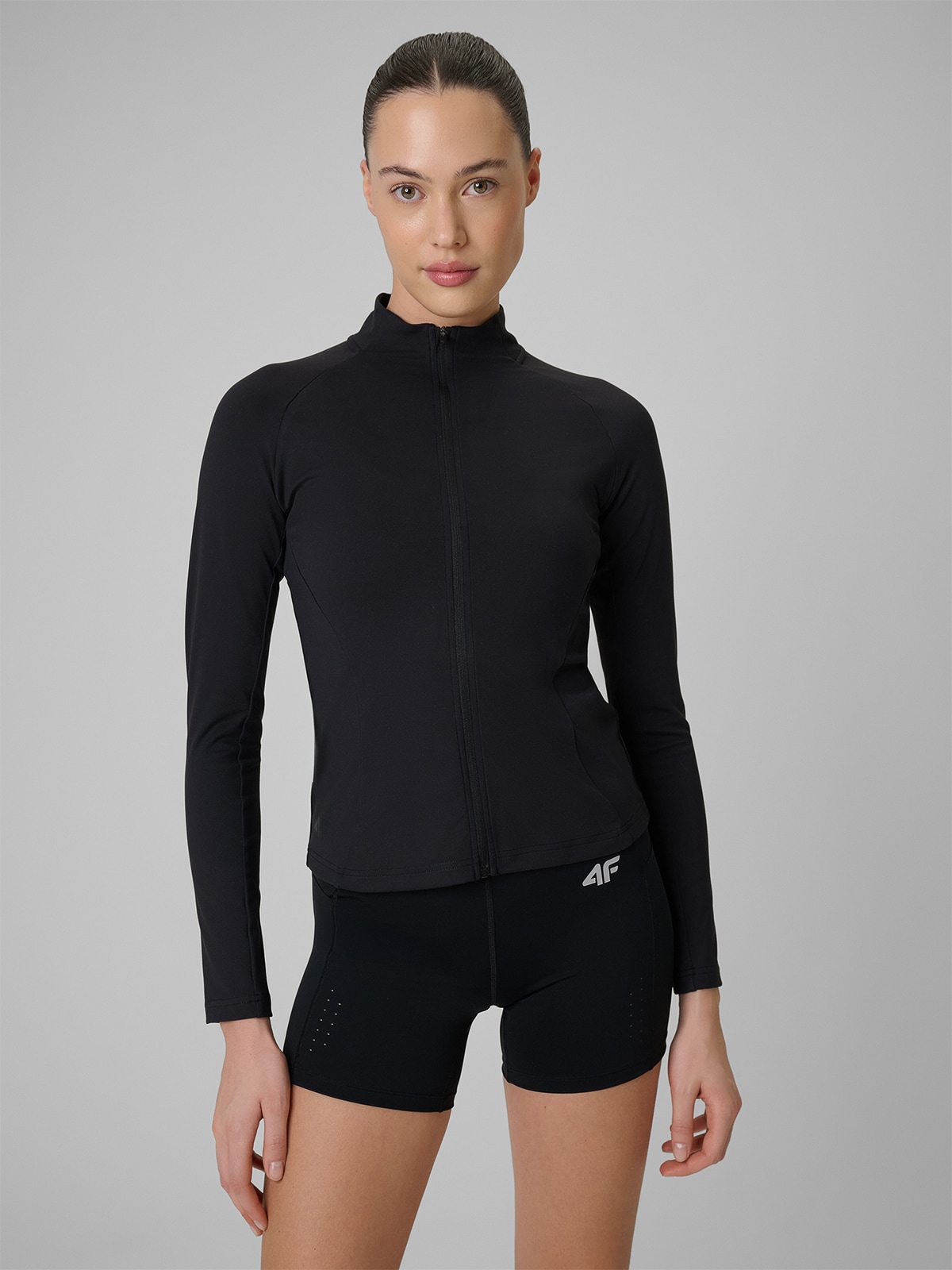 4F Bluza treningowa slim bez kaptura damska - czarna XS