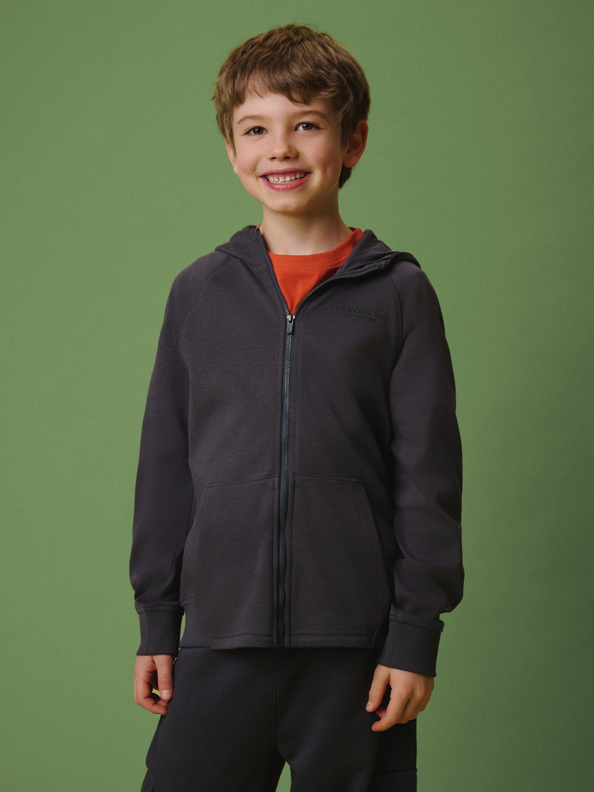 4F Bluza dresowa regular z kapturem chłopięca - czarna 164 (13-14 lat)