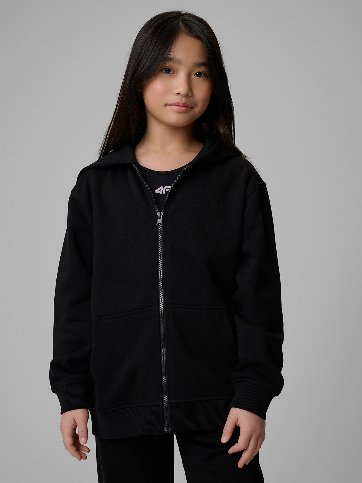 4F Bluza dresowa loose z kapturem dziewczęca - czarna 158/164 (12-14 lat)
