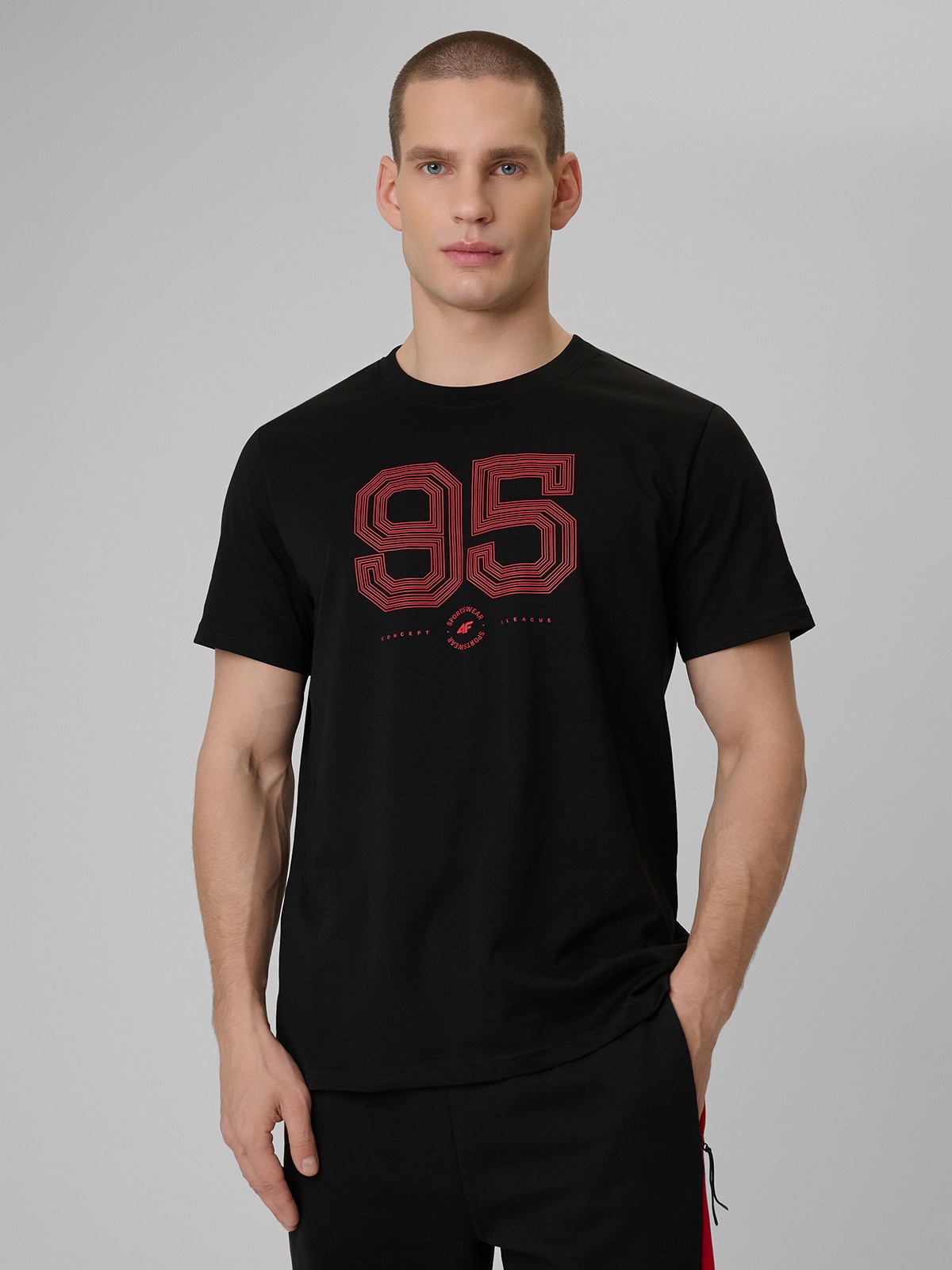 4F T-shirt regular z nadrukiem męski - czarny XXL