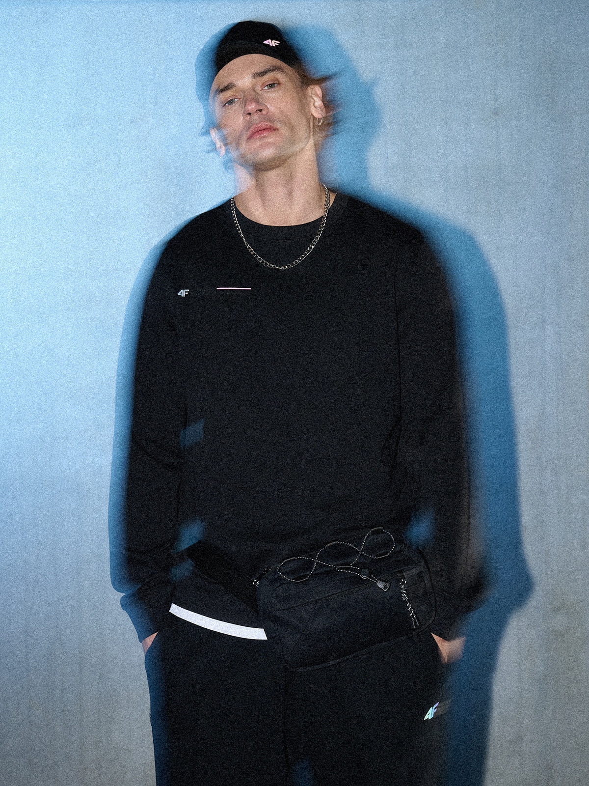 4F Longsleeve regular z nadrukiem męski - czarny XXL