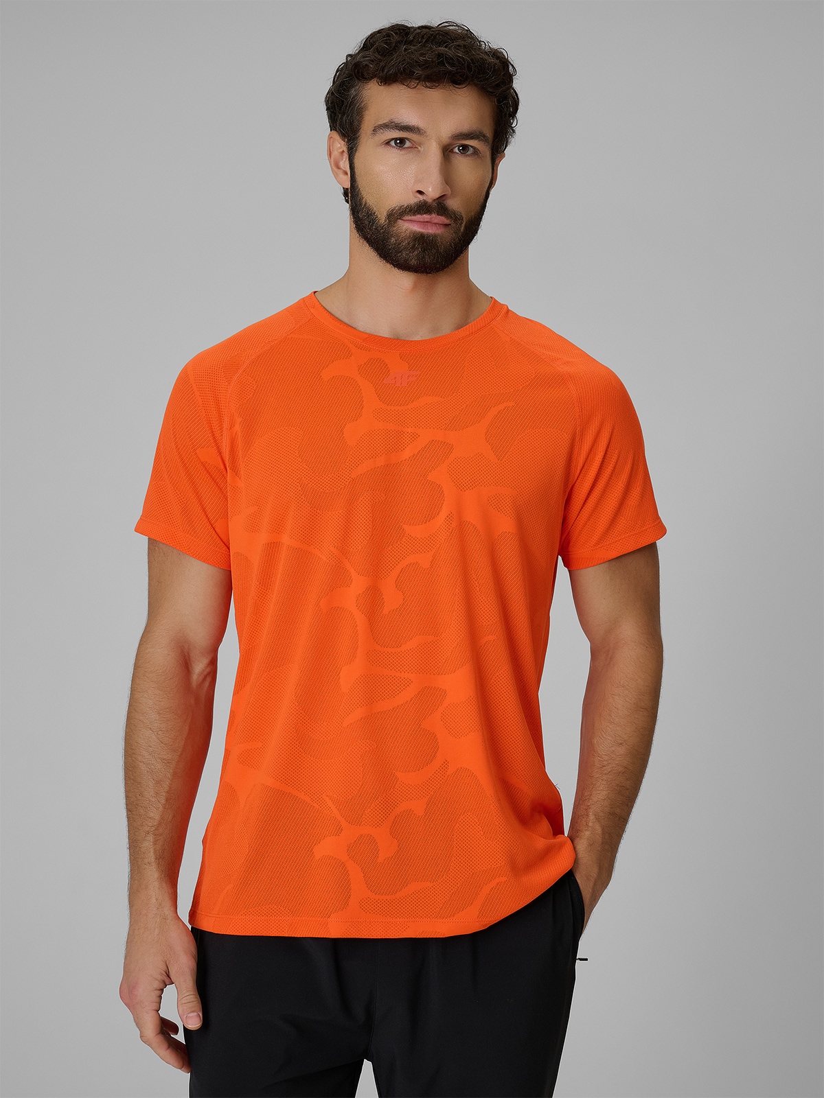 4F Koszulka treningowa regular szybkoschnąca męska - pomarańczowa S