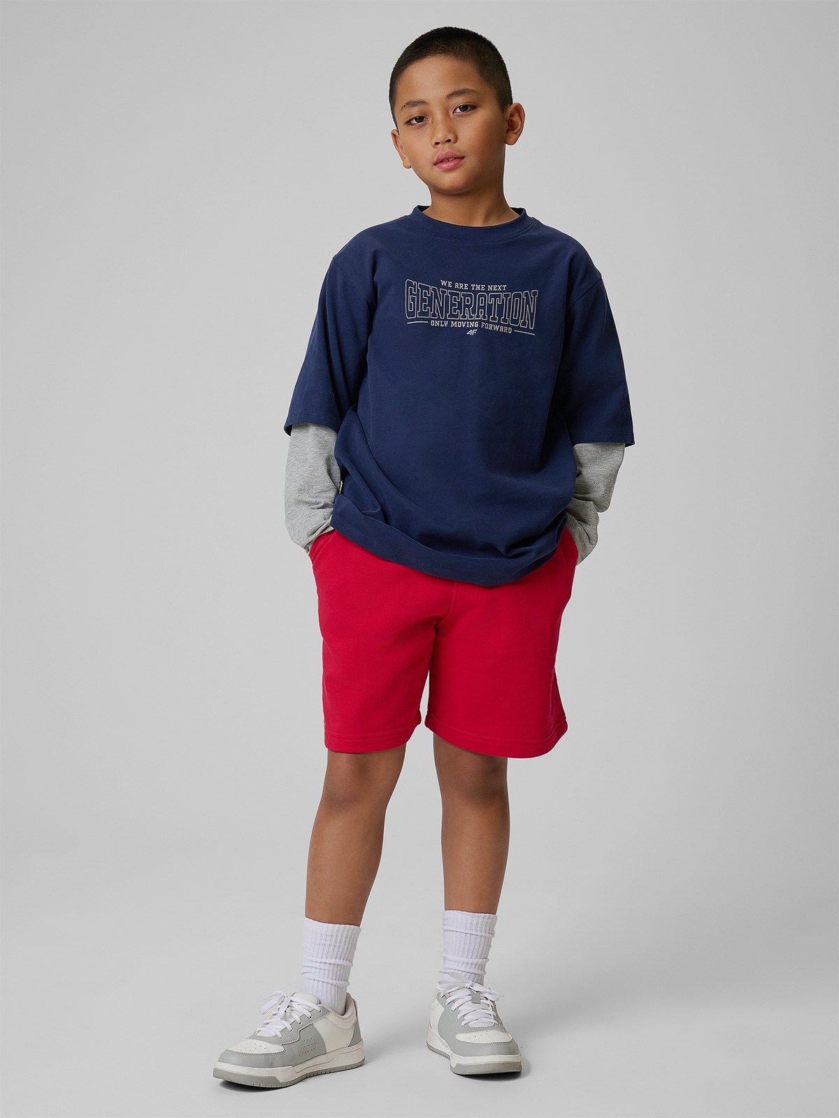 4F Spodenki dresowe chłopięce - czerwone 152 (11-12 lat)