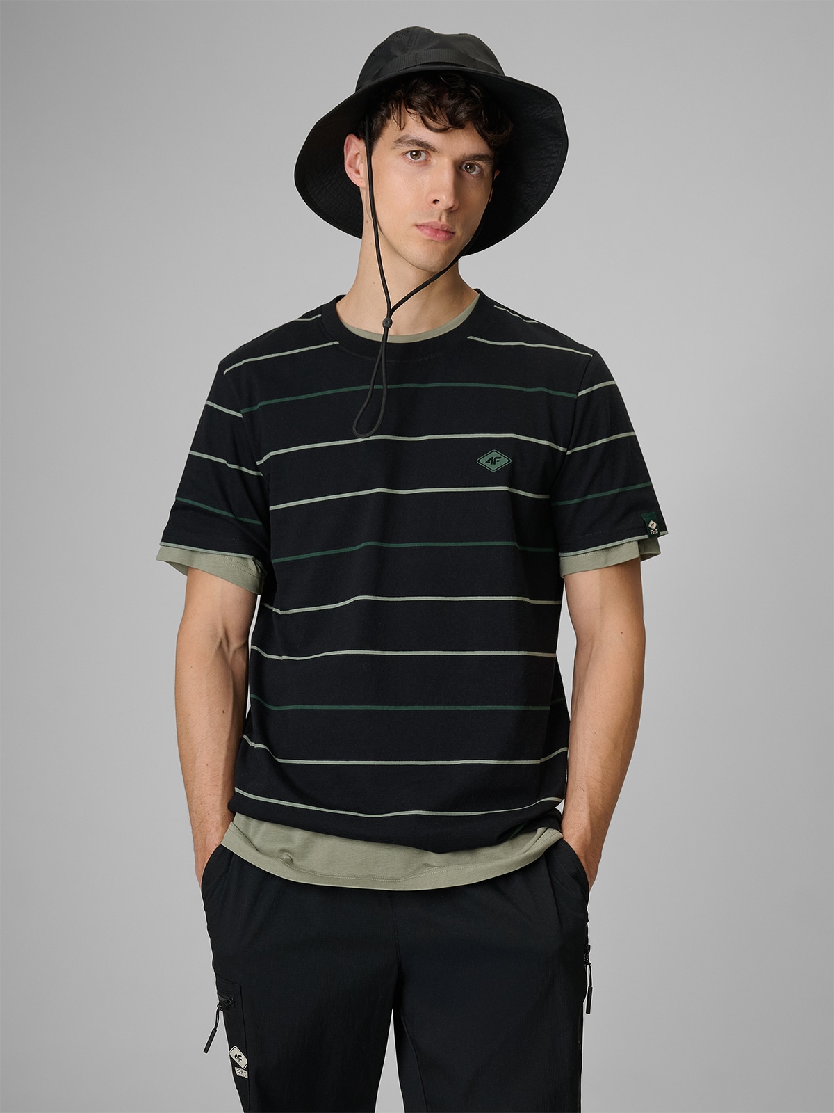 4F T-shirt regular z nadrukiem męski - czarny XXL