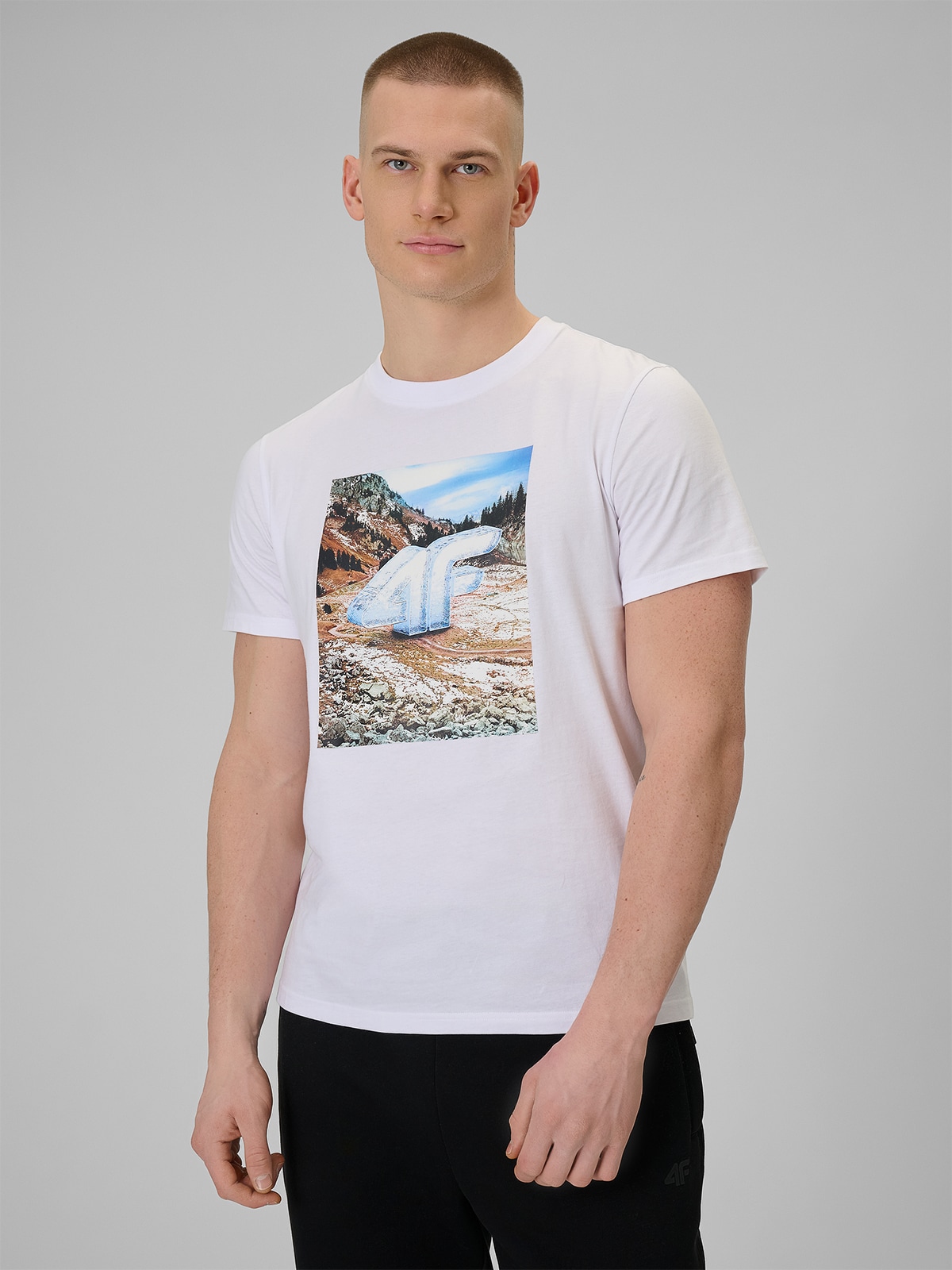 4F T-shirt regular z nadrukiem męski - biały XXL