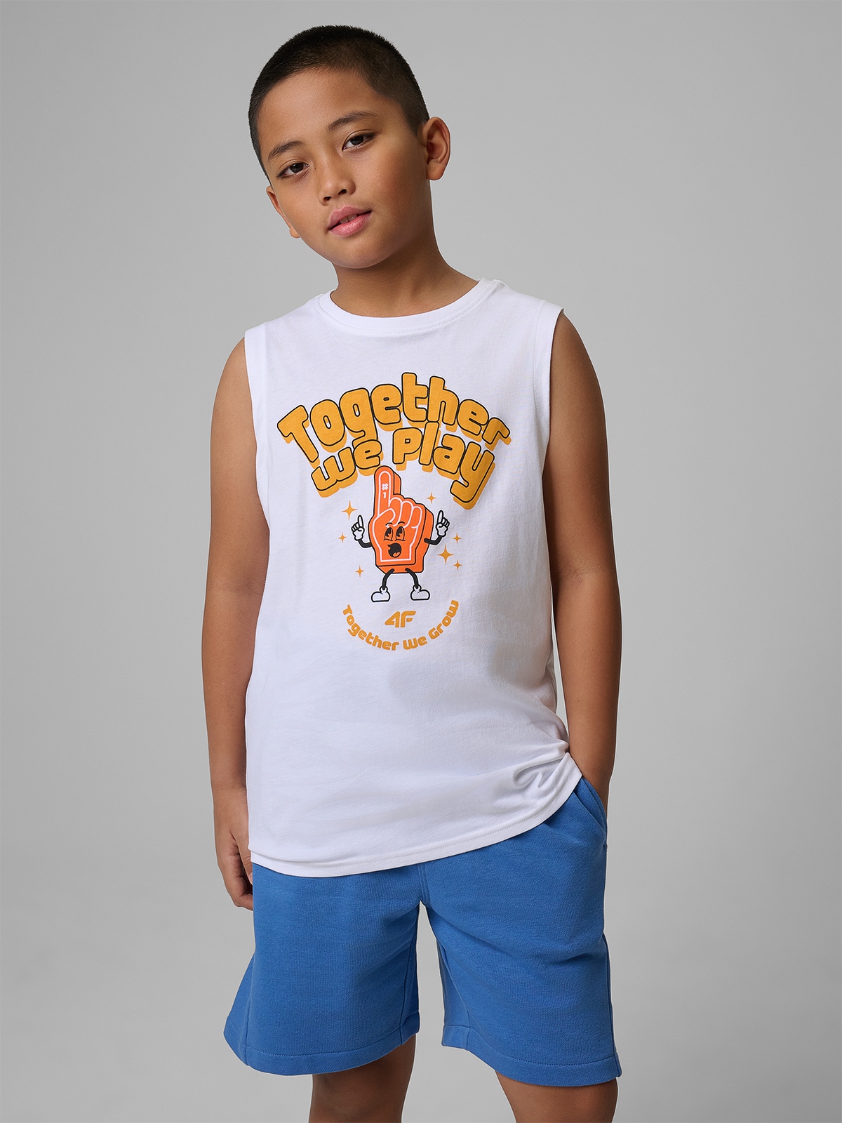 4F Koszulka bez rękawów loose z nadrukiem chłopięca - biała 164 (13-14 lat)