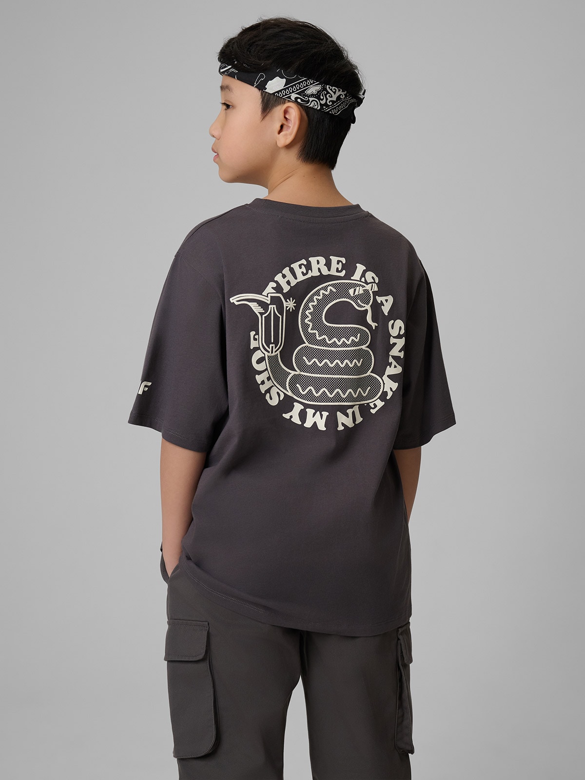 4F T-shirt loose z nadrukiem chłopięcy - szary 164 (13-14 lat)