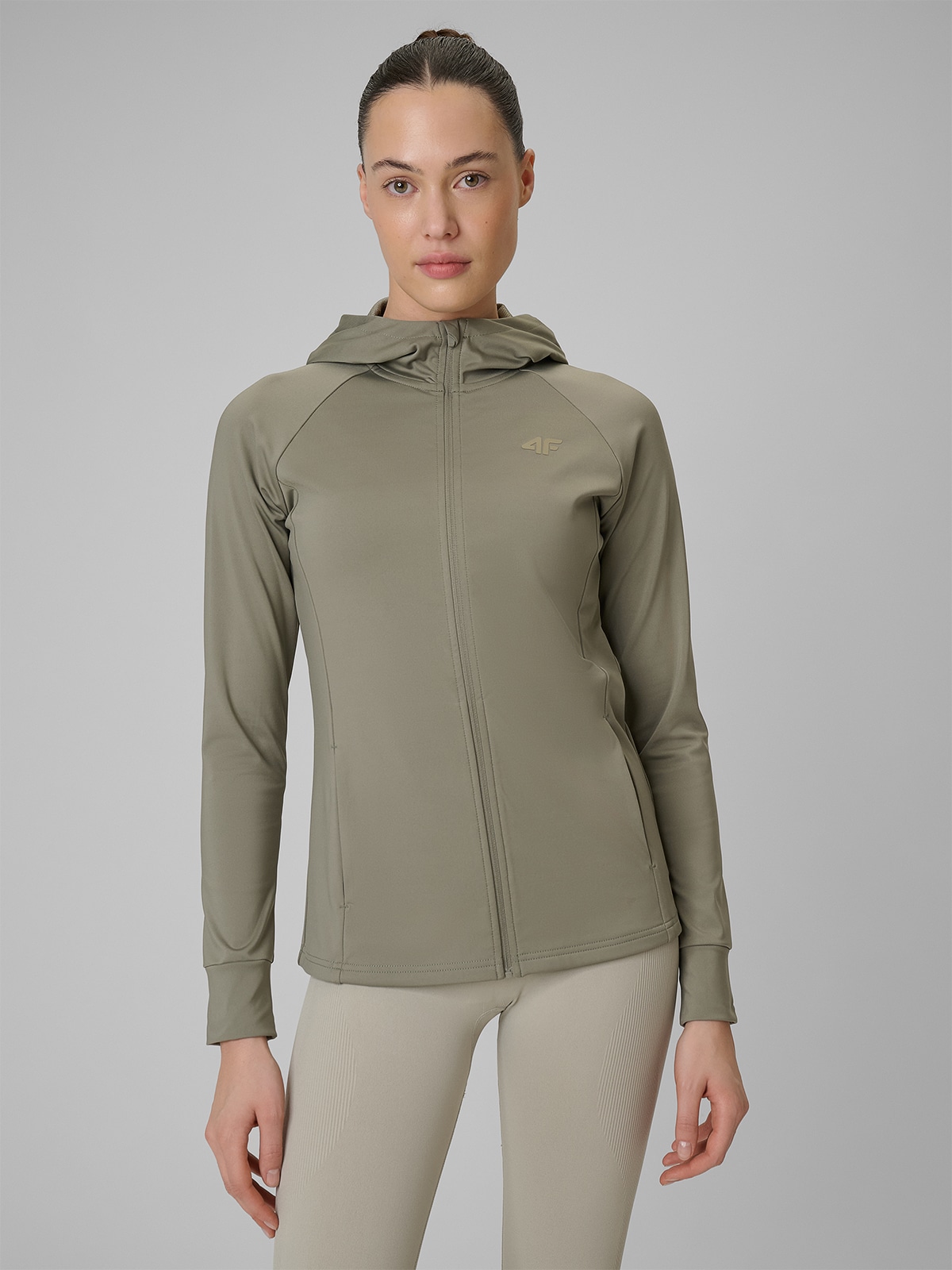 4F Bluza treningowa regular szybkoschnąca damska - oliwkowa XS