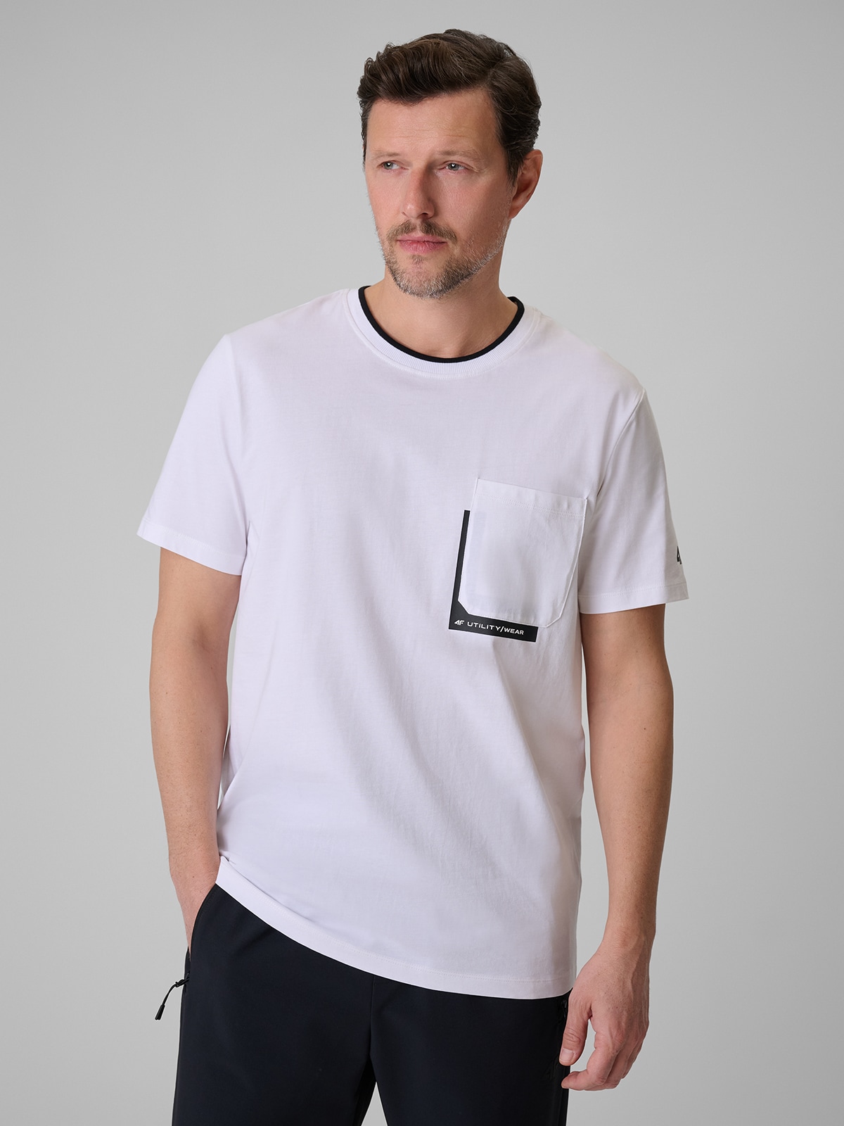 4F T-shirt regular z nadrukiem męski - biały S