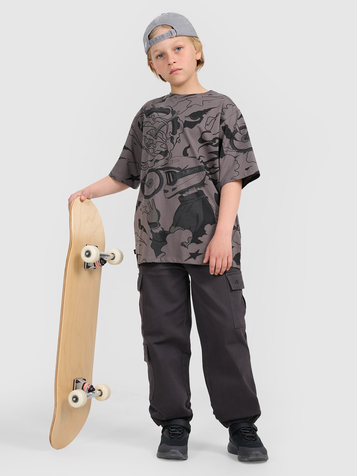 4F Spodnie casual cargo chłopięce - szare 122 (6-7 lat)