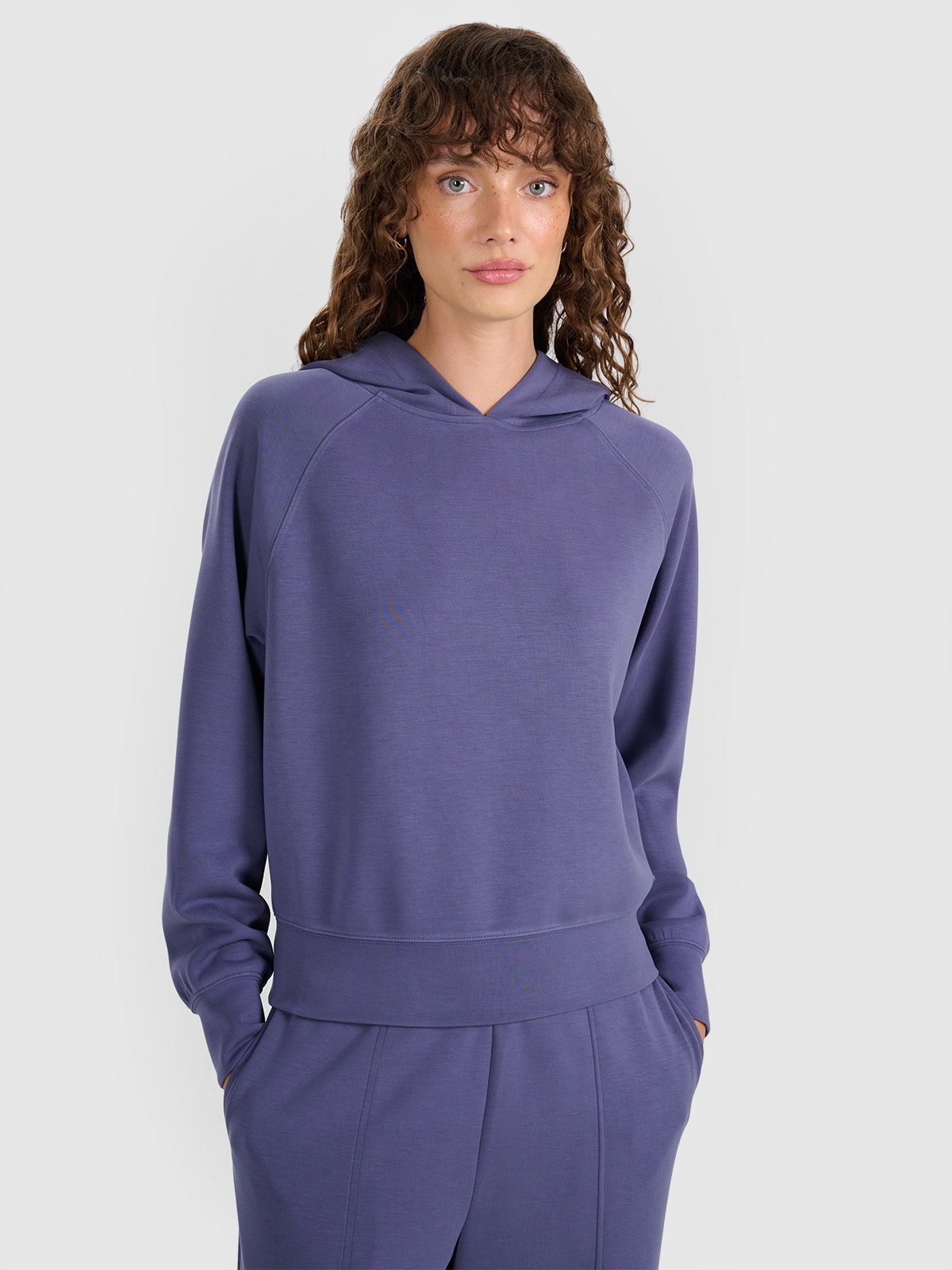 4F Bluza dresowa nierozpinana z modalem damska - granatowa L