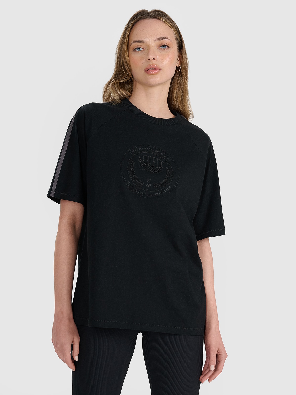 4F T-shirt oversize z nadrukiem damski - czarny L