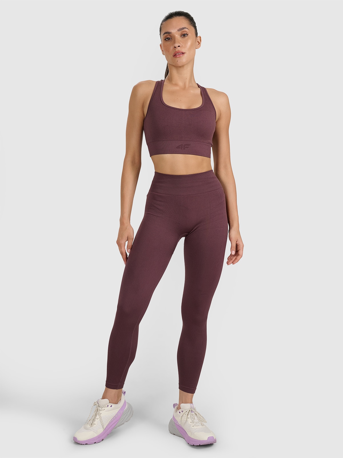 4F Legginsy treningowe bezszwowe damskie - brązowe M/L