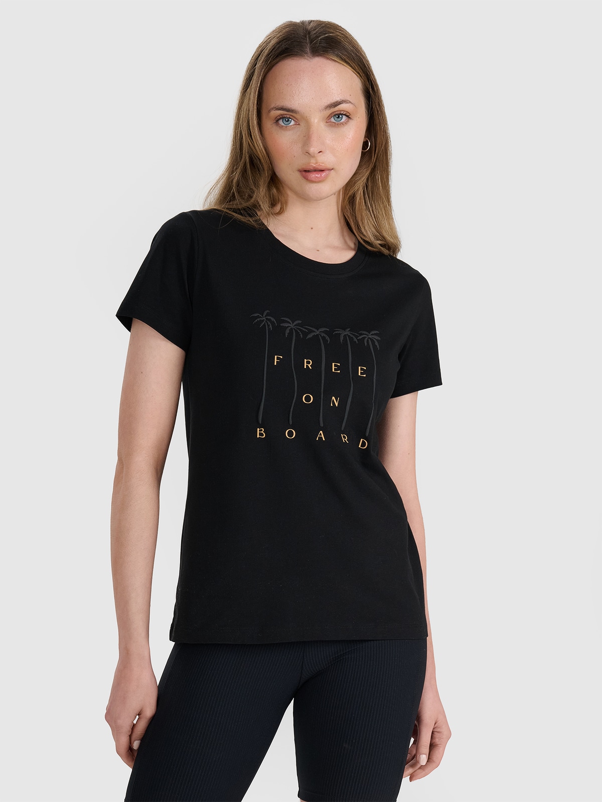 4F T-shirt regular z nadrukiem damski - czarny L