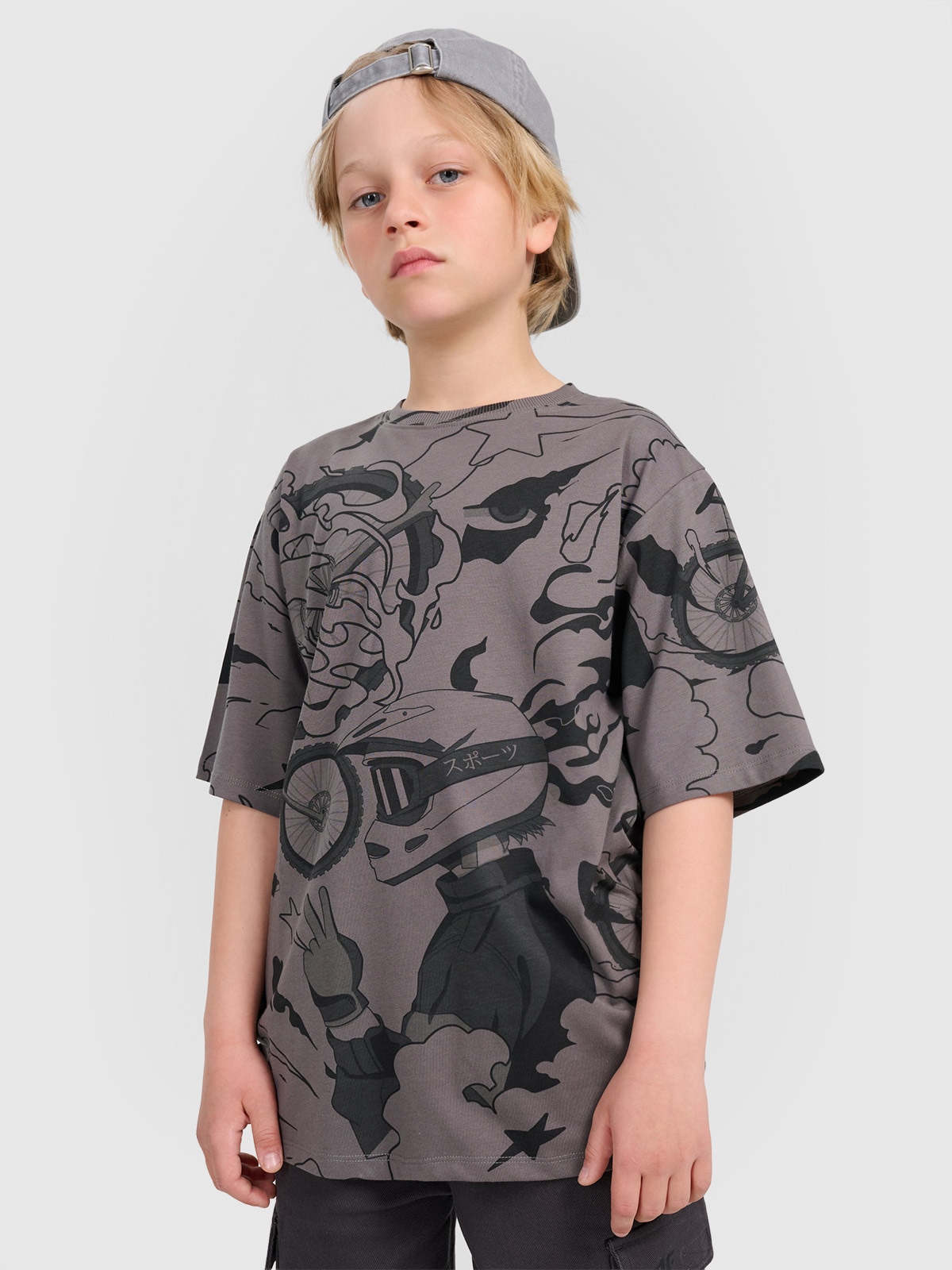 4F T-shirt oversize z nadrukiem chłopięcy - szary 122 (6-7 lat)