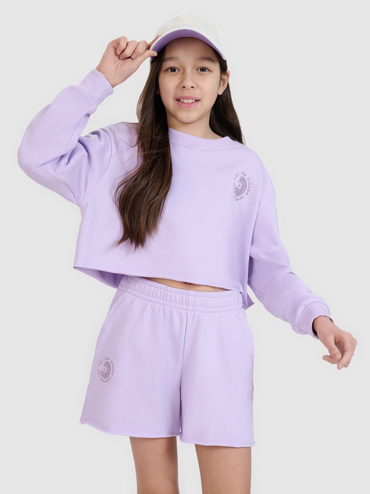 4F Bluza dresowa nierozpinana bez kaptura dziewczęca - fioletowa 122 (6-7 lat)