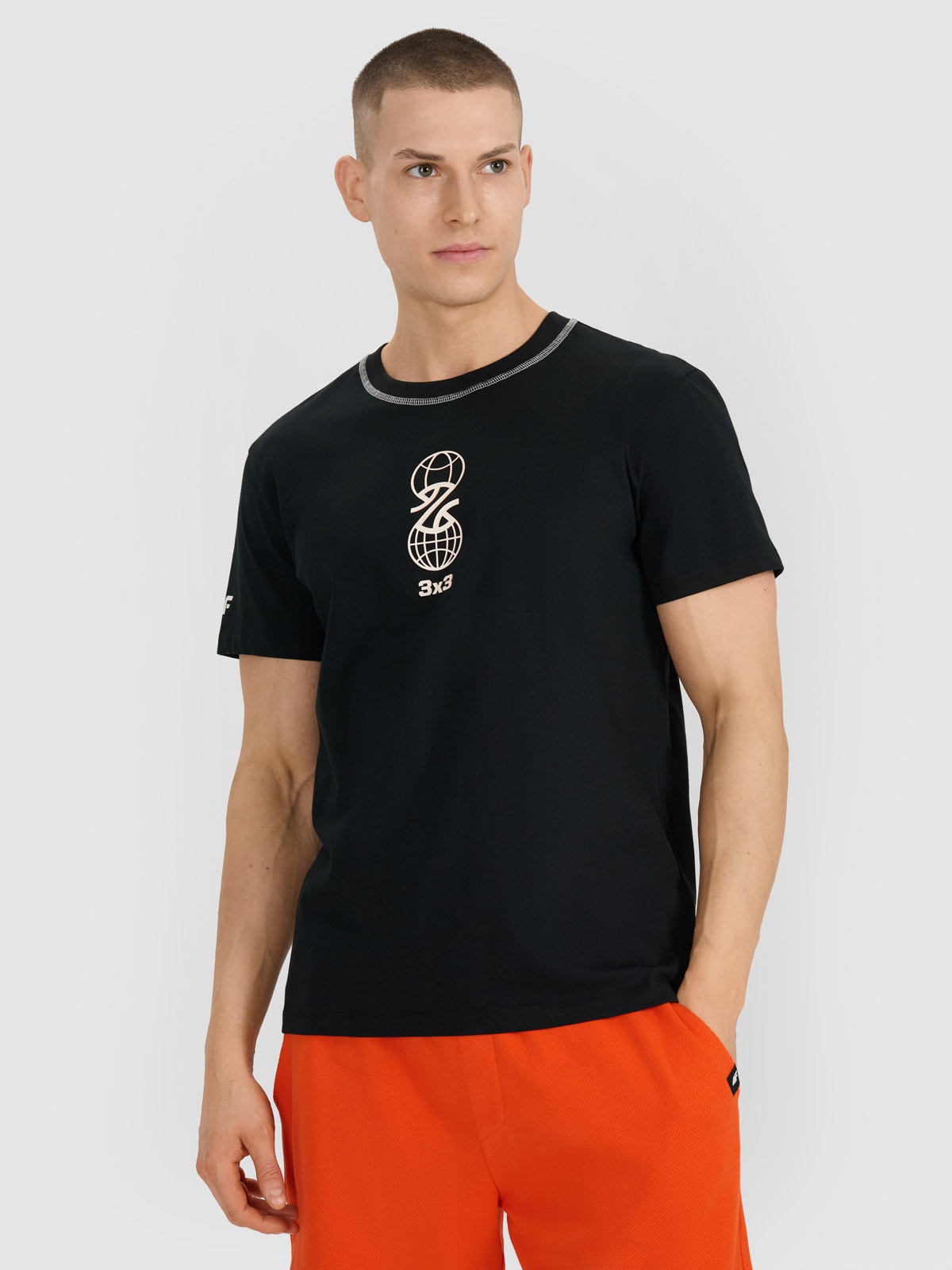 4F T-shirt regular z nadrukiem męski - czarny M