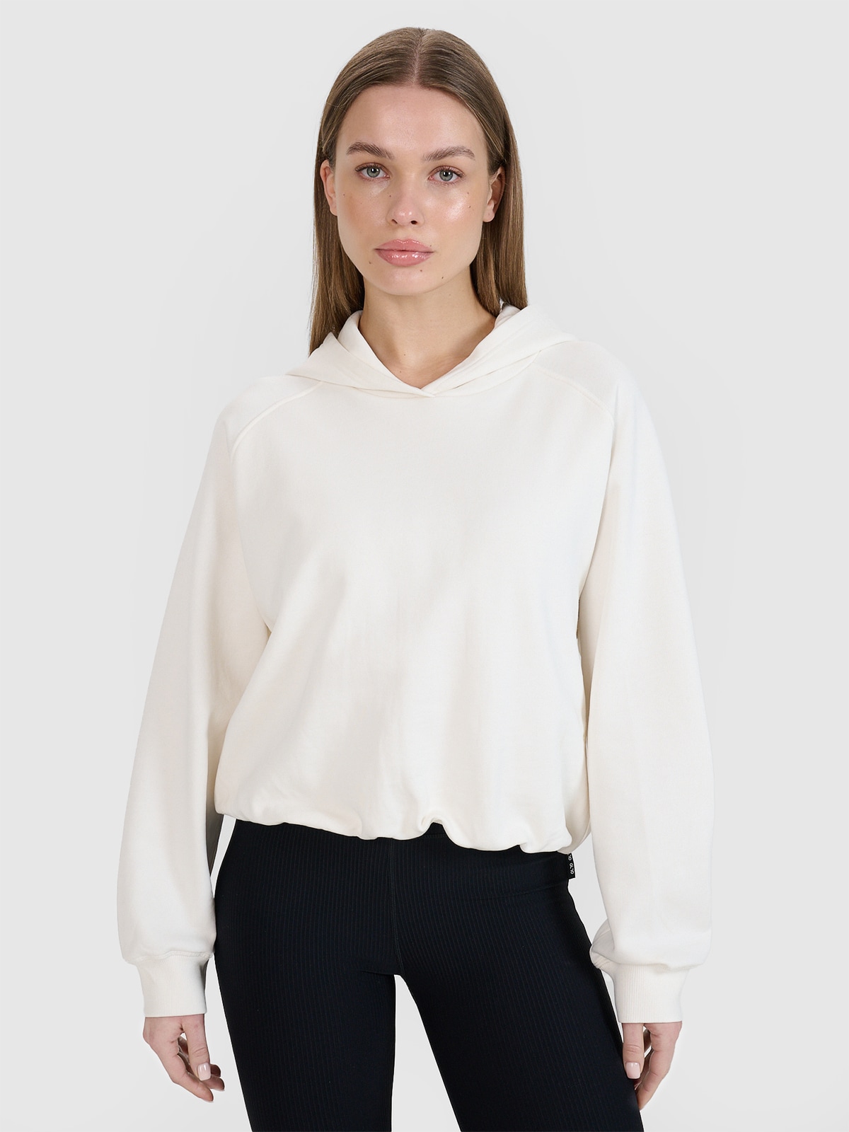 4F Bluza dresowa cropped nierozpinana z kapturem damska 4F x Anna Lewandowska - biała L
