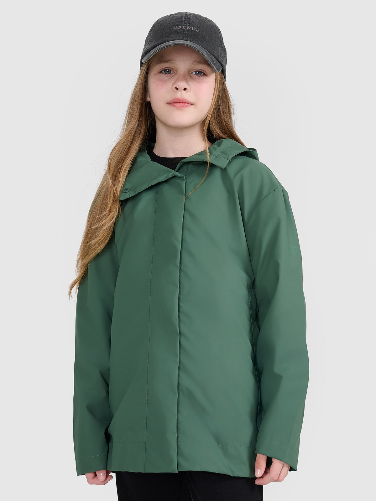4F Kurtka przejściowa przeciwdeszczowa z gumową powłoką dziecięca - zielona 122 (6-7 lat)