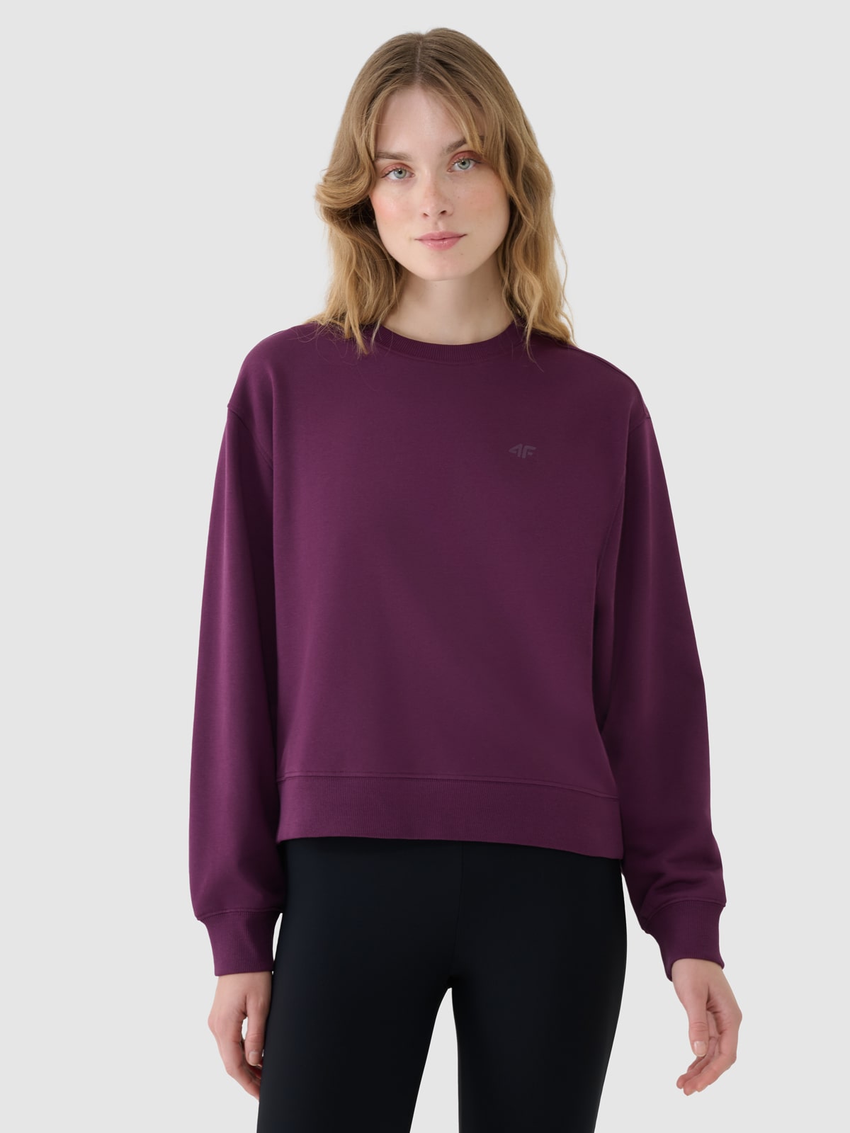 4F Bluza nierozpinana bez kaptura damska - fioletowa XL