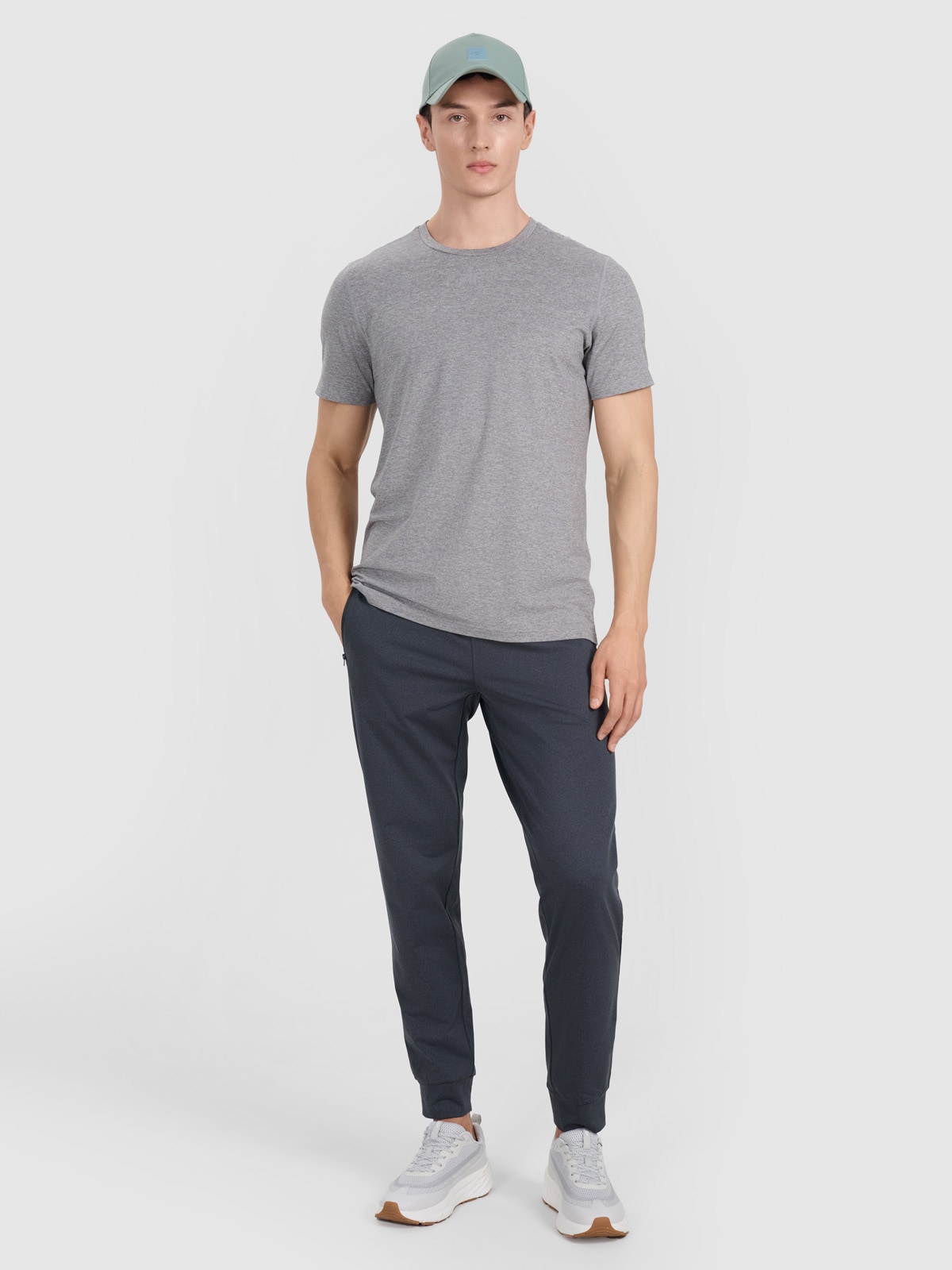 4F Spodnie treningowe szybkoschnące męskie - szare S