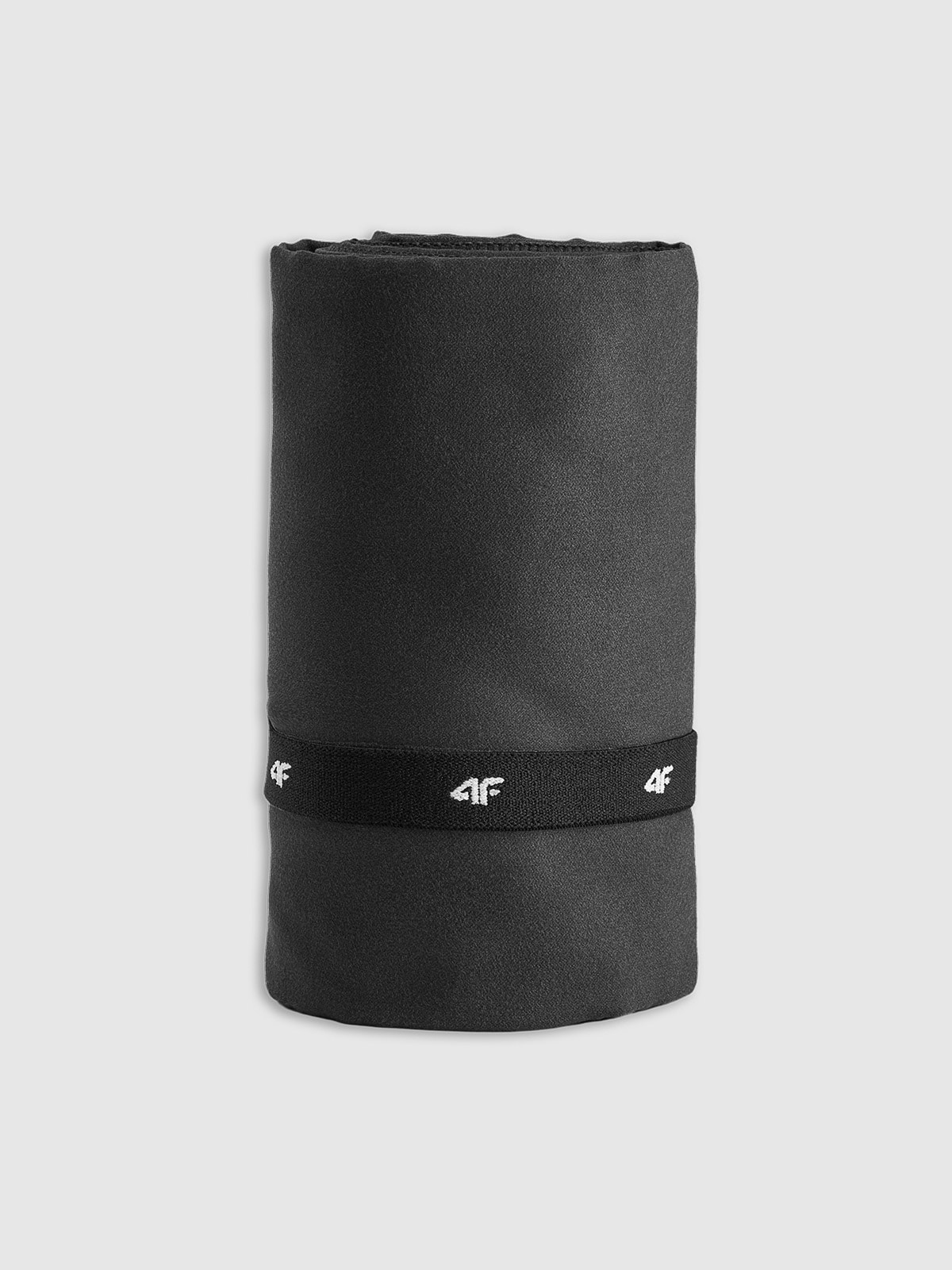 4F Ręcznik sportowy szybkoschnący M (80 x 130 cm) - czarny 80x130cm