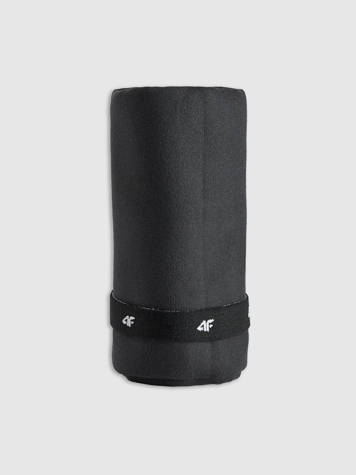 4F Ręcznik sportowy szybkoschnący S (65 x 90 cm) - czarny 65x90cm