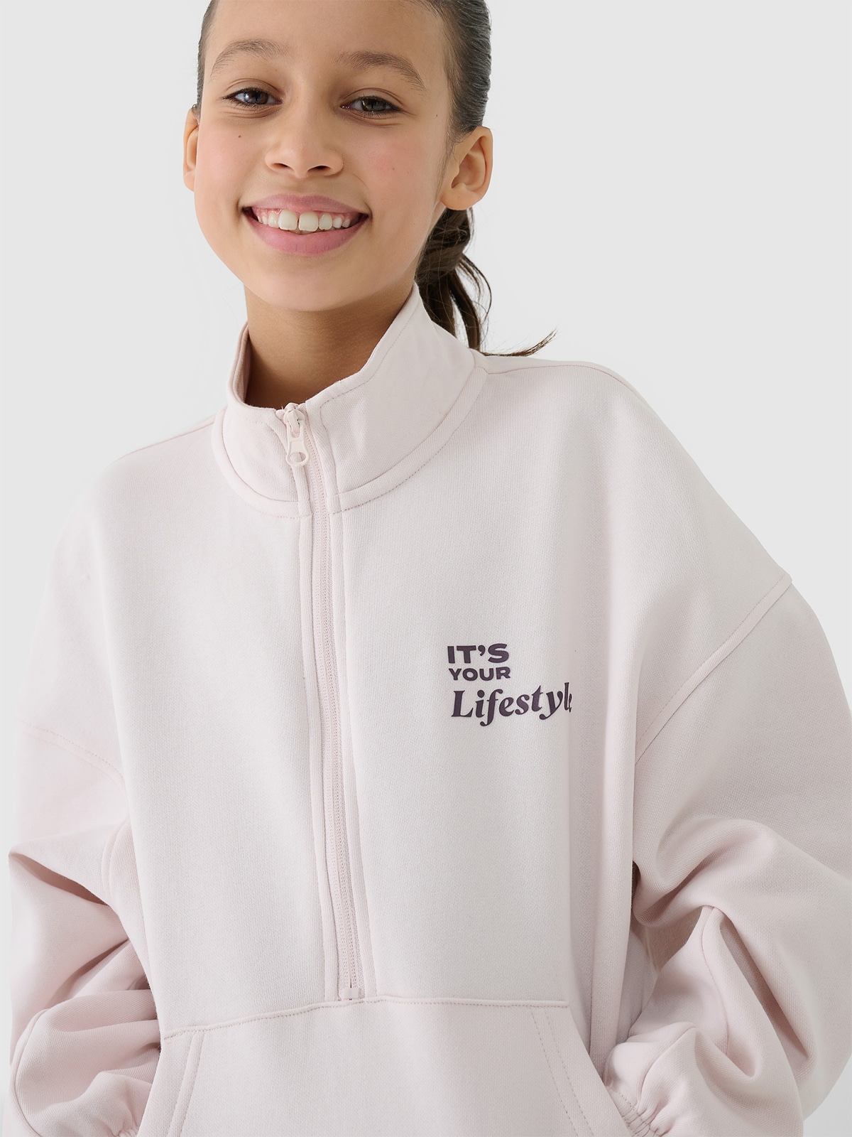 4F Bluza dresowa nierozpinana bez kaptura dziewczęca - biała 164 (13-14 lat)