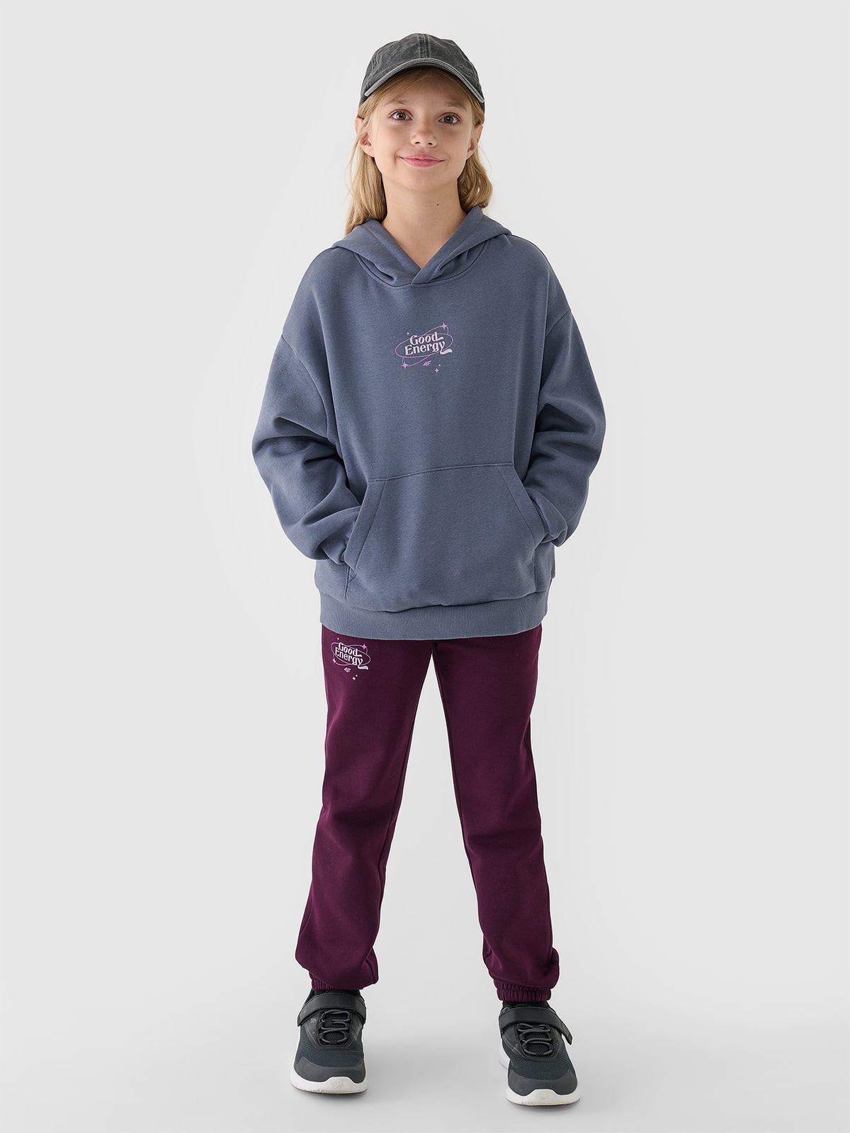 4F Spodnie dresowe joggery dziewczęce - fioletowe 164 (13-14 lat)