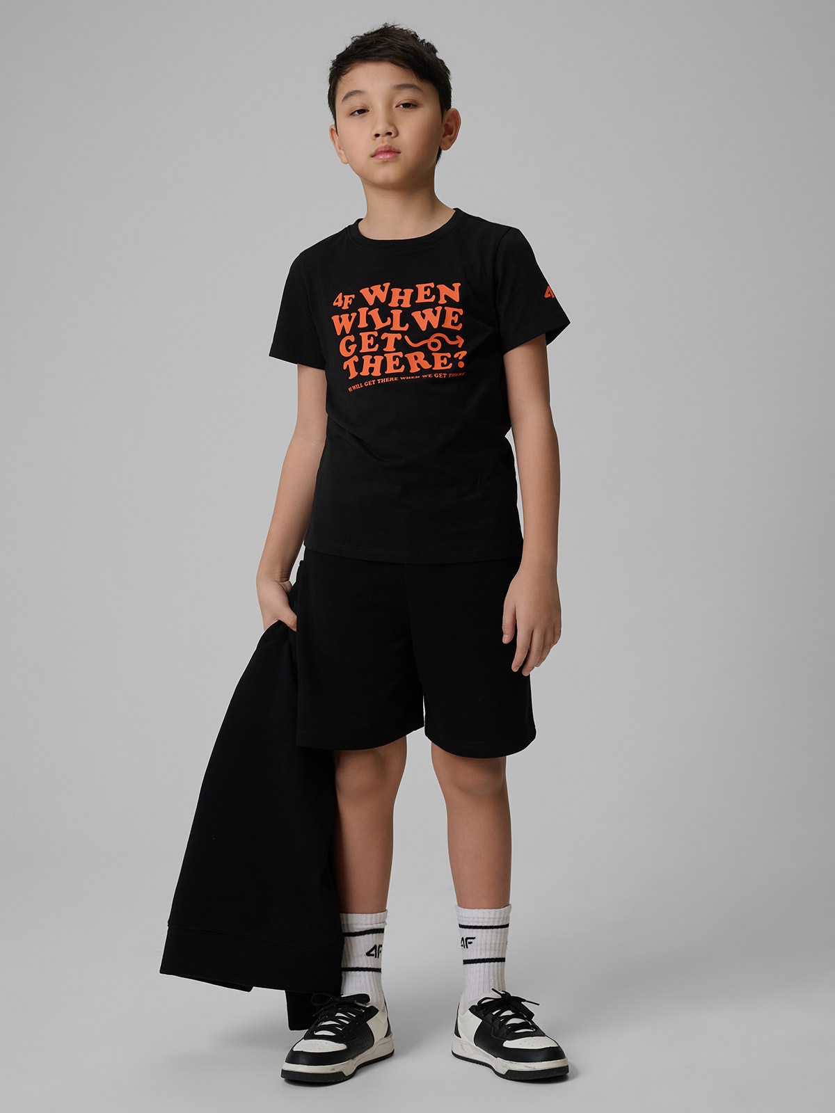 4F Spodenki dresowe chłopięce - czarne 164 (13-14 lat)