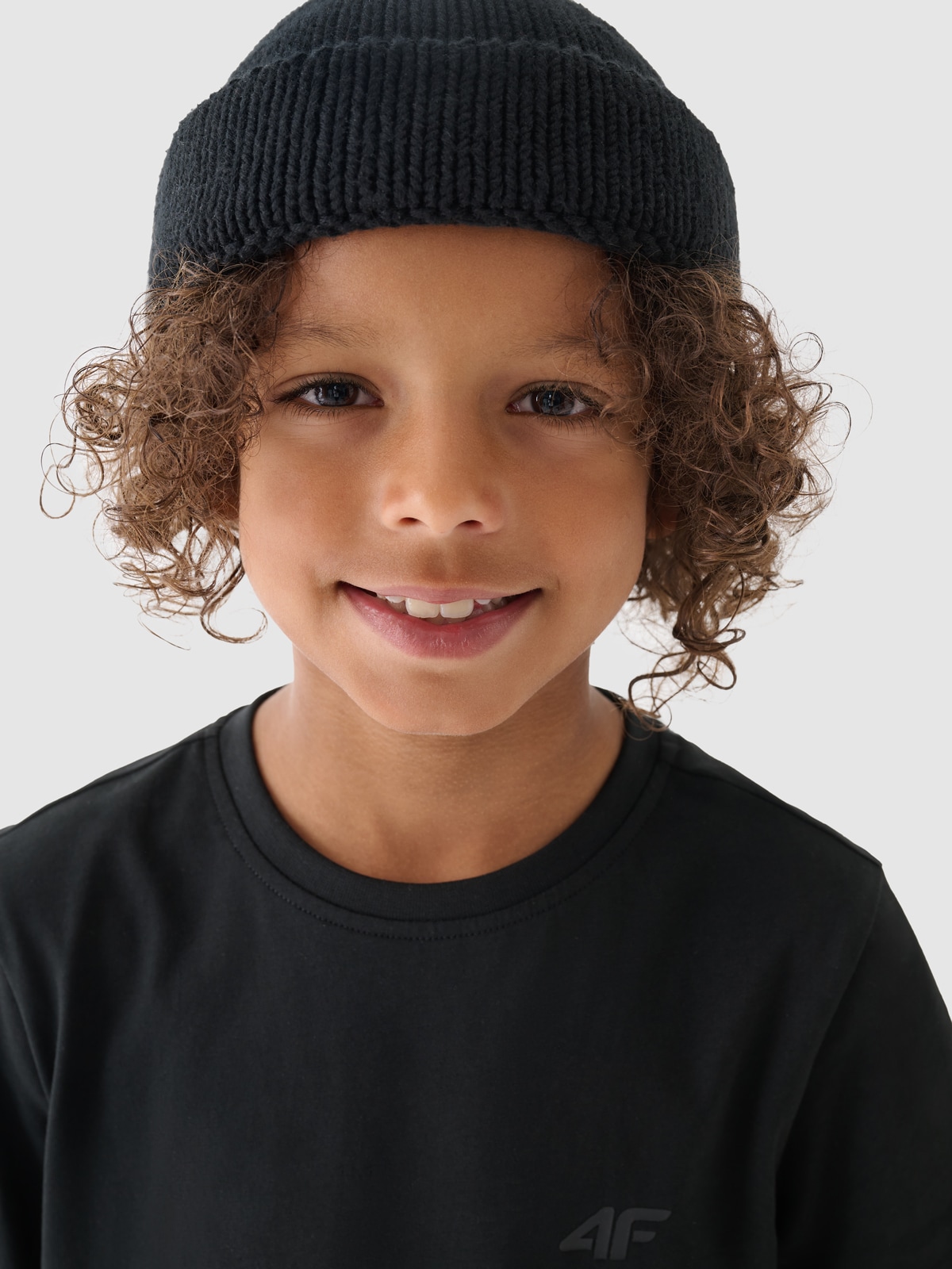 4F T-shirt gładki chłopięcy - czarny 146 (10-11 lat)
