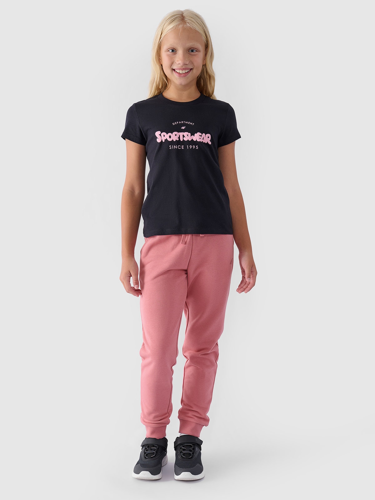 4F Spodnie dresowe joggery dziewczęce - różowe 164 (13-14 lat)
