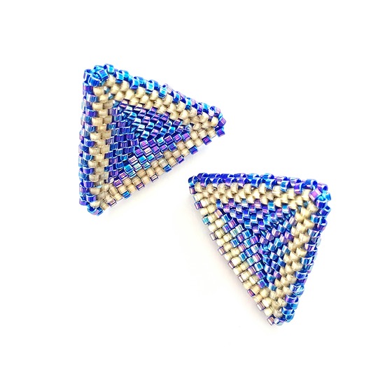 Kolczyki Trójkątne Sztyfty Szafirowy Szron