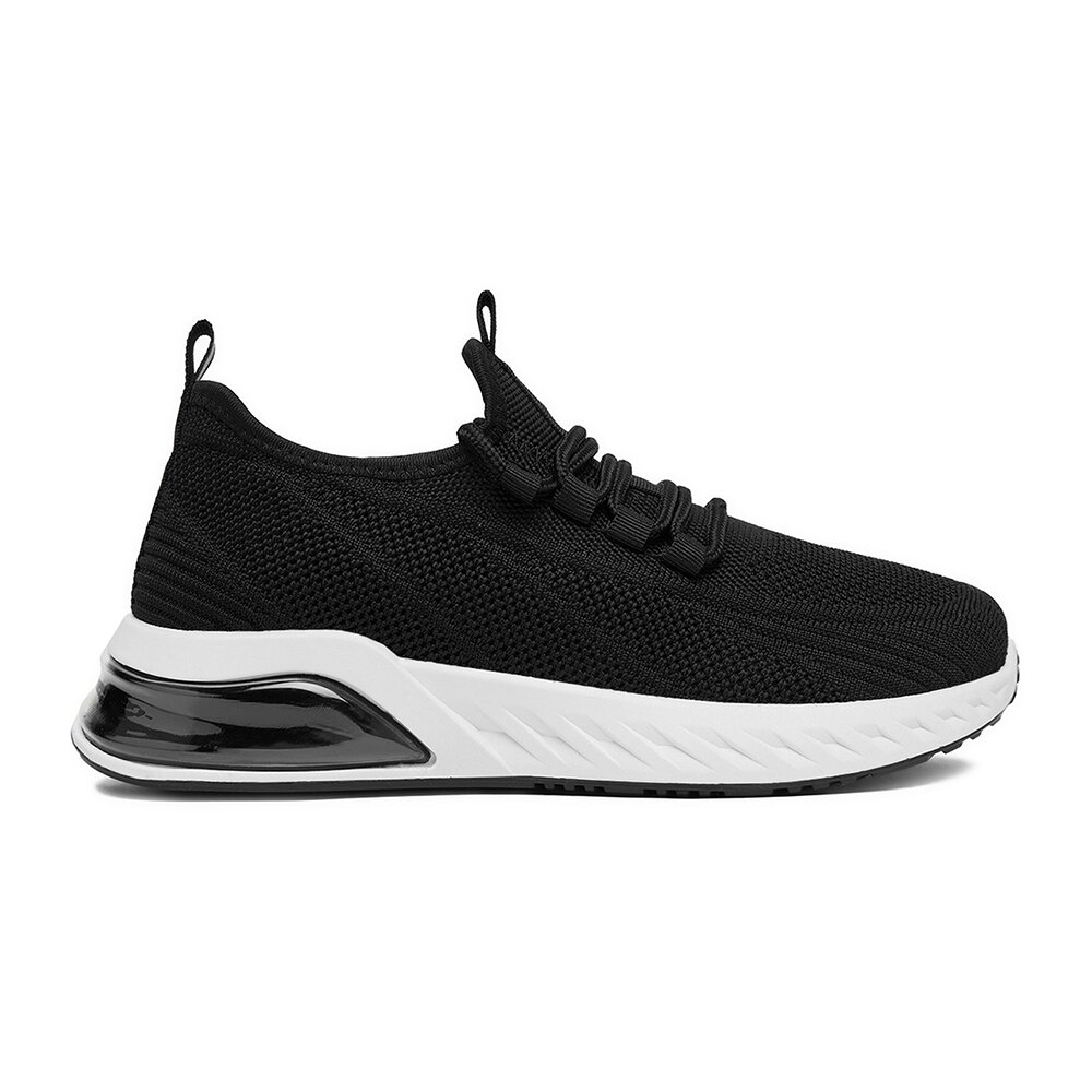 Sneakersy