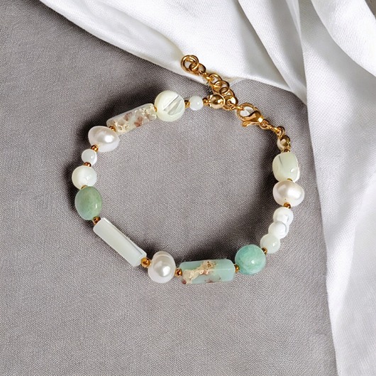 Bransoletka wakacyjna : perły , muszla, amazonit, jaspis cesarski :: light