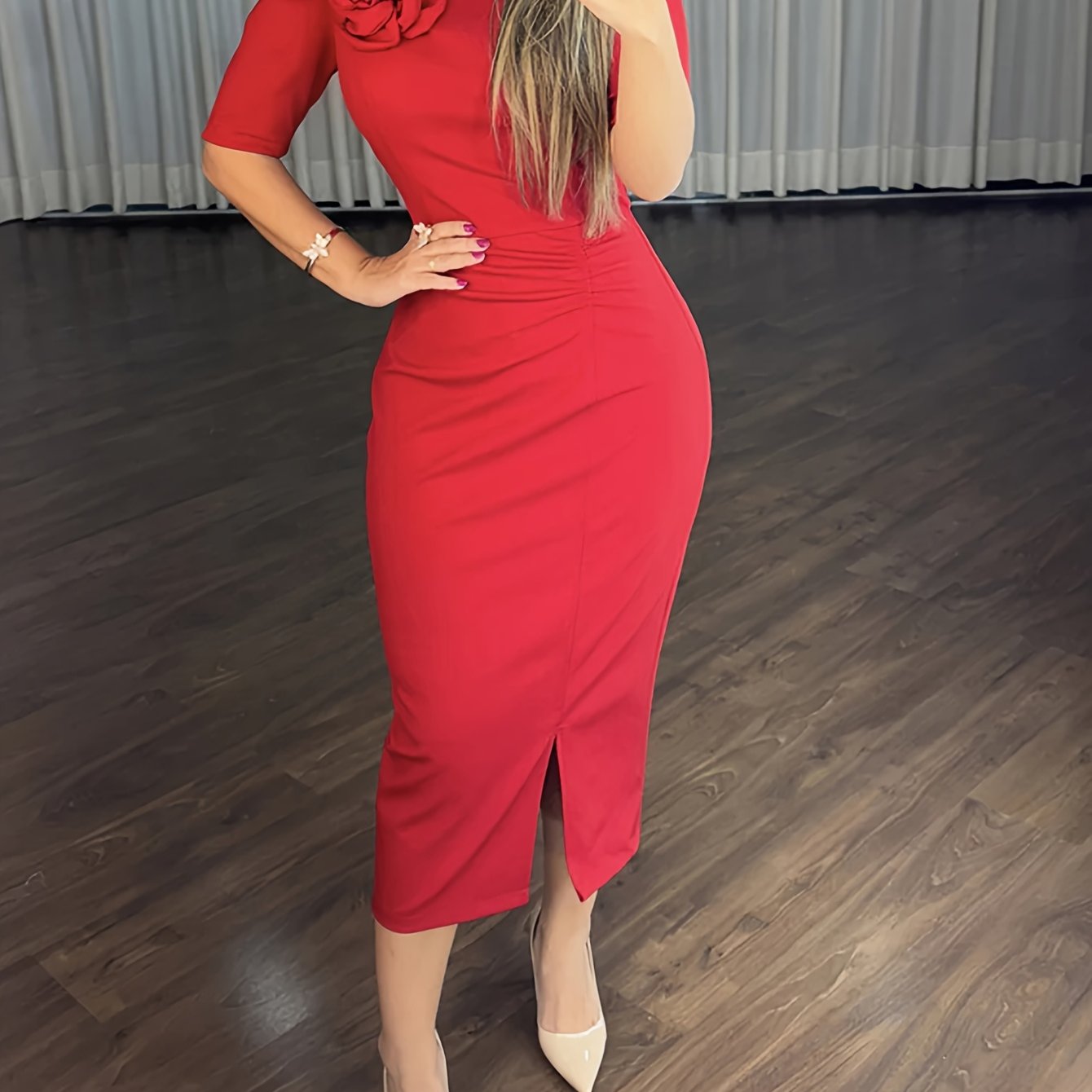 TEMU Nowość na Walentynki: Stylowa i Elegancka Dopasowana Sukienka Damska z Trójwymiarowym Kwiatowym Wzorem w Jednolitym Kolorze