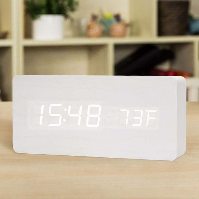 Zegar LED z białego drewna z kontrolą głosową, cyfrowy budzik cichy, elegancka dekoracja do biura, sypialni, salonu – nowoczesny i funkcjonalny design