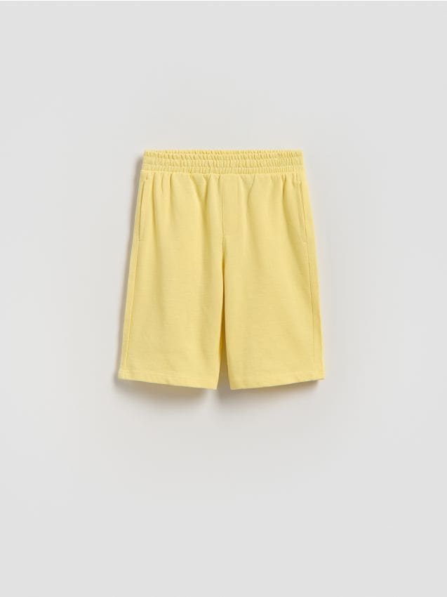 Reserved - Bawełniane szorty bermudy - żółty
