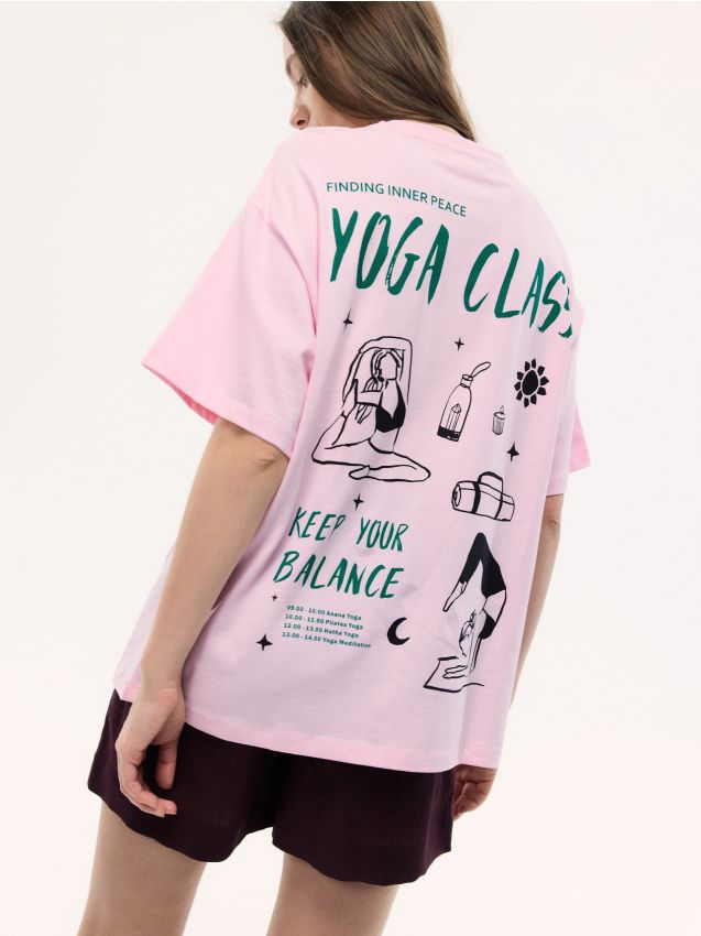 Reserved - Luźny t-shirt z nadrukiem - pastelowy róż