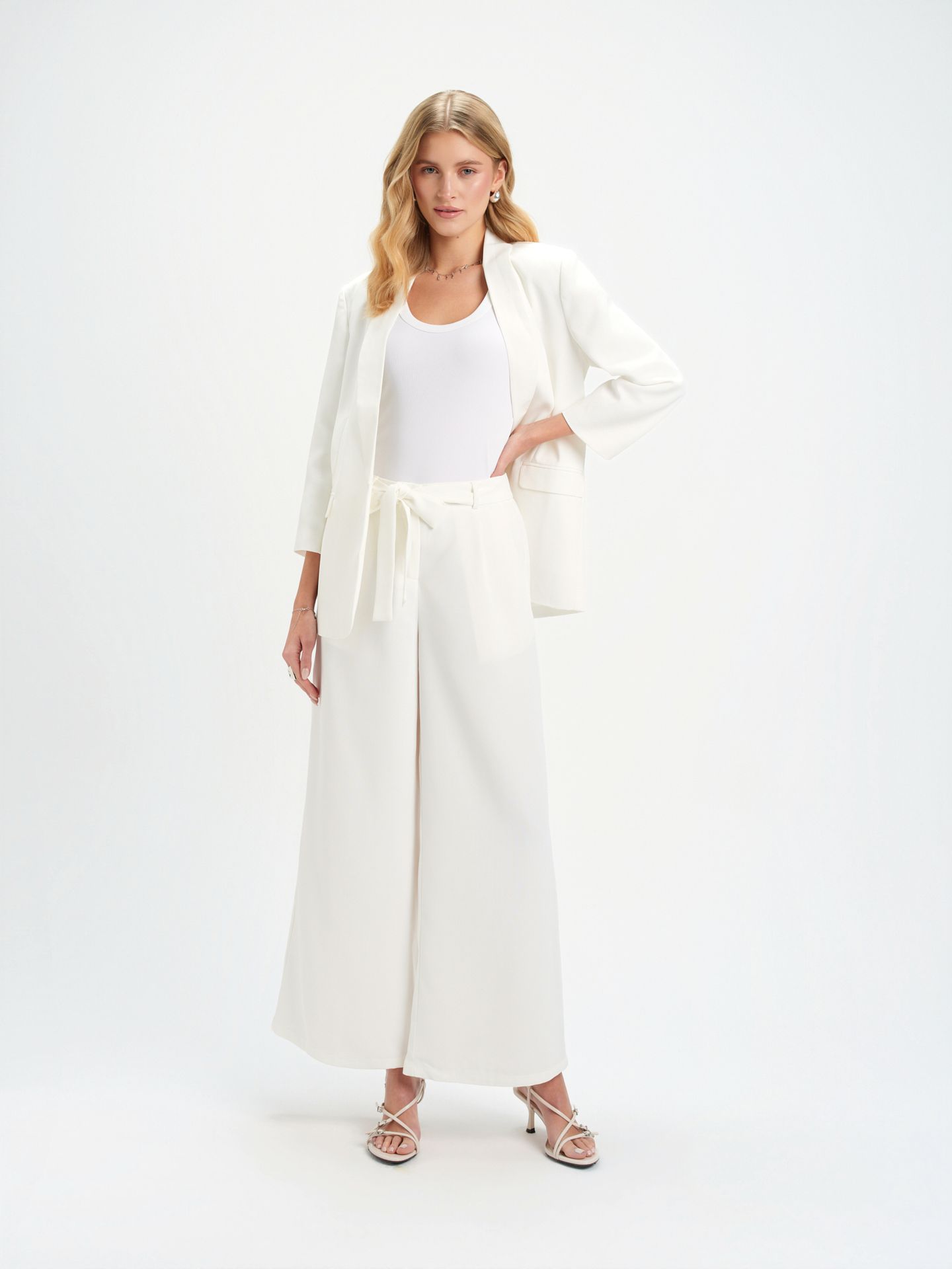 Eleganckie spodnie z wiązaniem